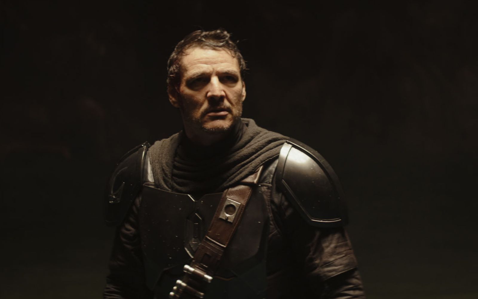Pedro Pascal zeigt sein Gesicht als Mandalorianer nur selten. (Bild: 2025 Lucasfilm Ltd./Disney)