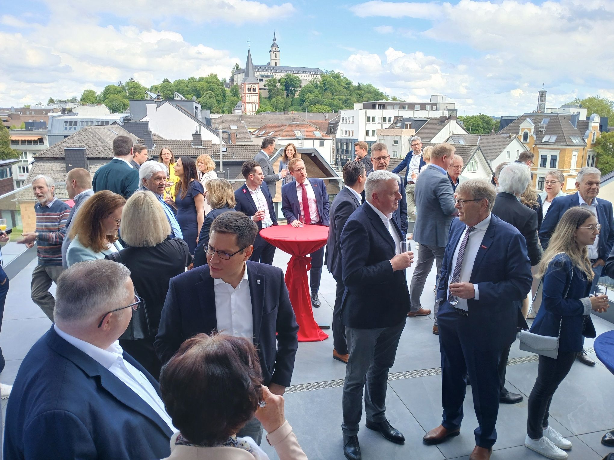 Kreishandwerkerschaft Bonn/Rhein-Sieg eröffnet Ihr neues Haus des Handwerks, Dachterrasse