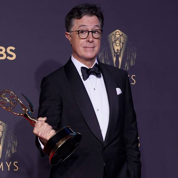 Stephen Colbert hat in seiner Karriere elf Mal den US-Fernsehpreis Emmy gewonnen, hier 2021 für ein Special zur Wahl 2020.