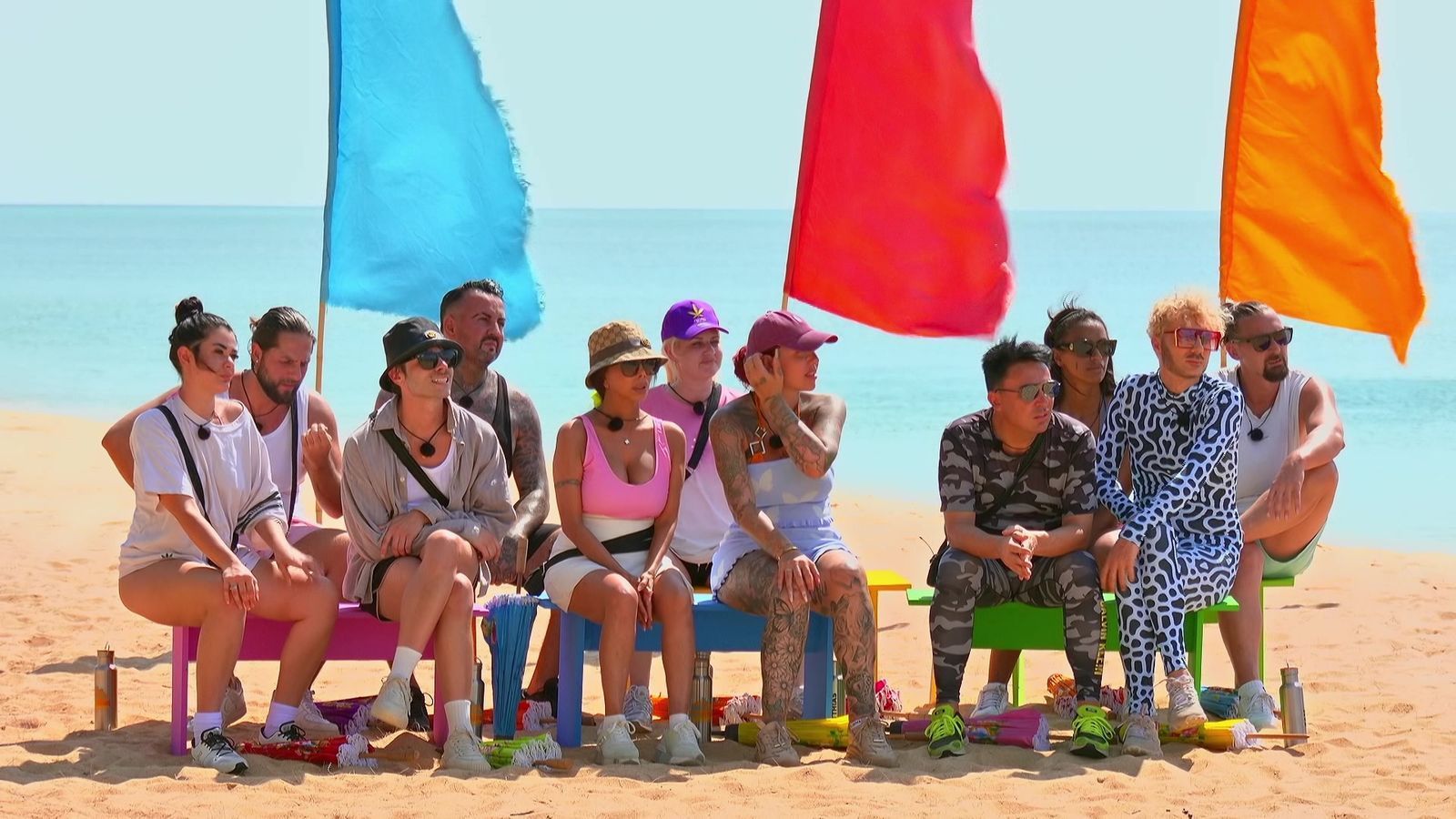 Trirealitlon! Die Allstars mussten sich in den Reality-Kernkompetenzen beweisen: rumbrüllen, auf Drama machen und Red-Carpet-Performance. (Bild: RTLZWEI)