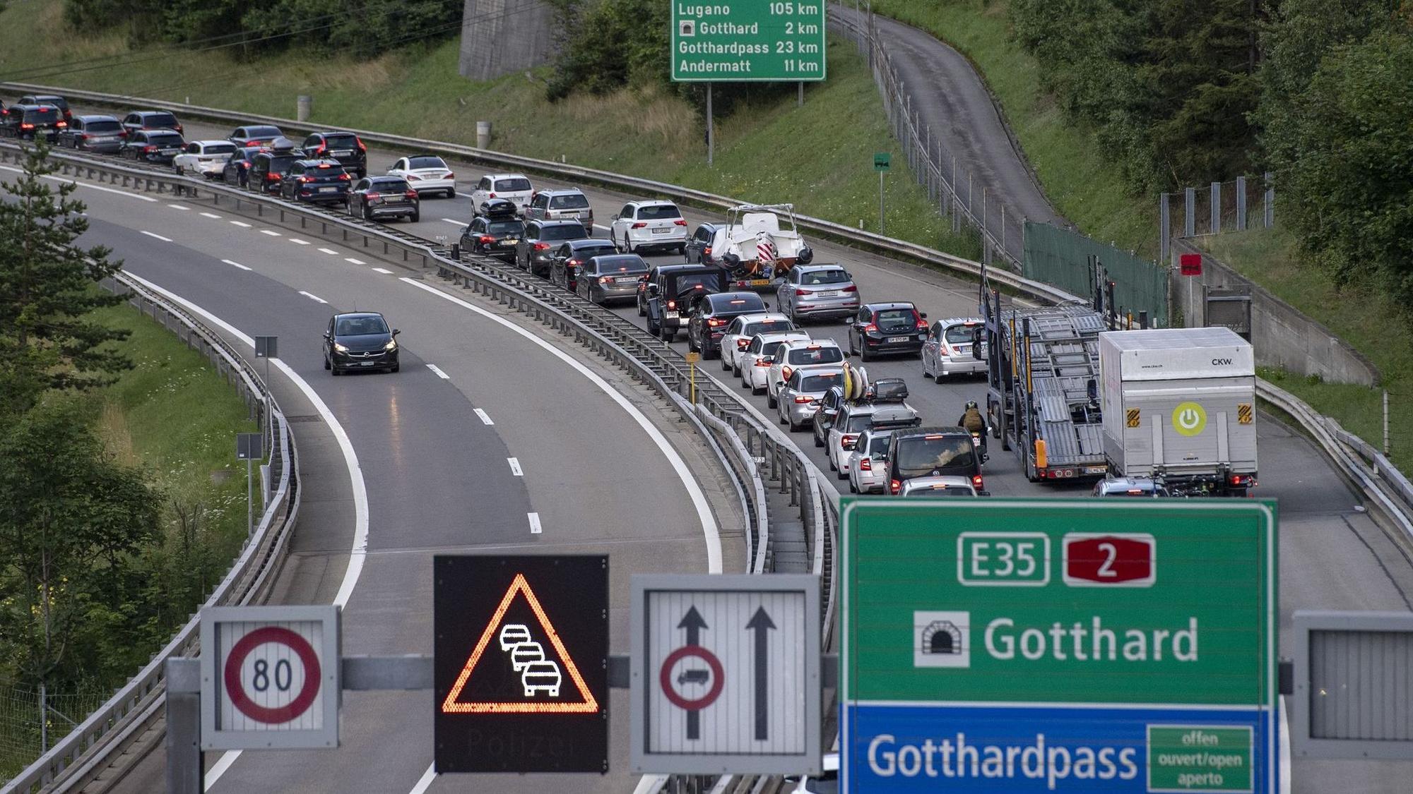 Schweiz will bei Ausländern für Durchfahrt kassieren