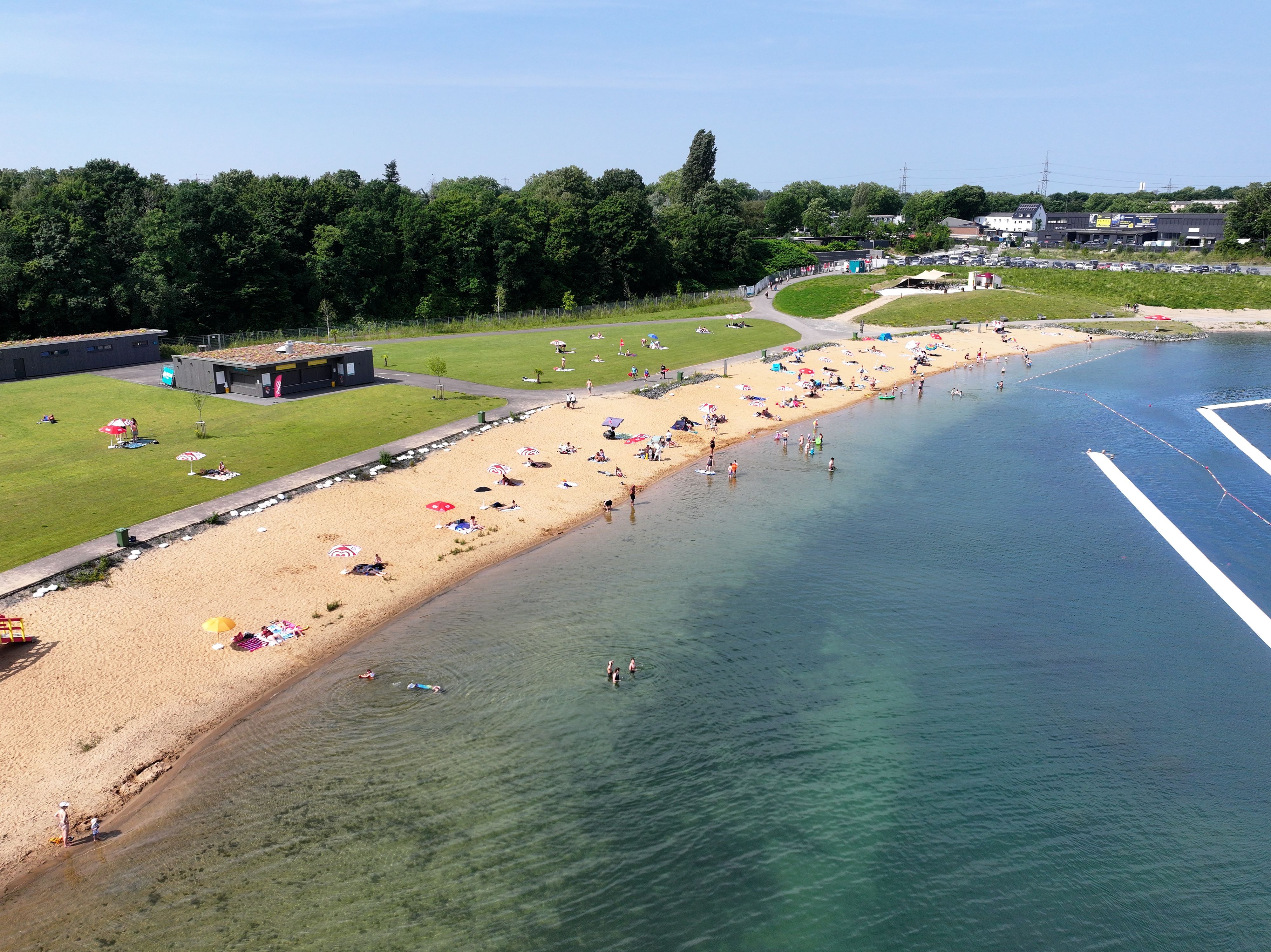 Der Badestrand am Rather See. (Archivbild)