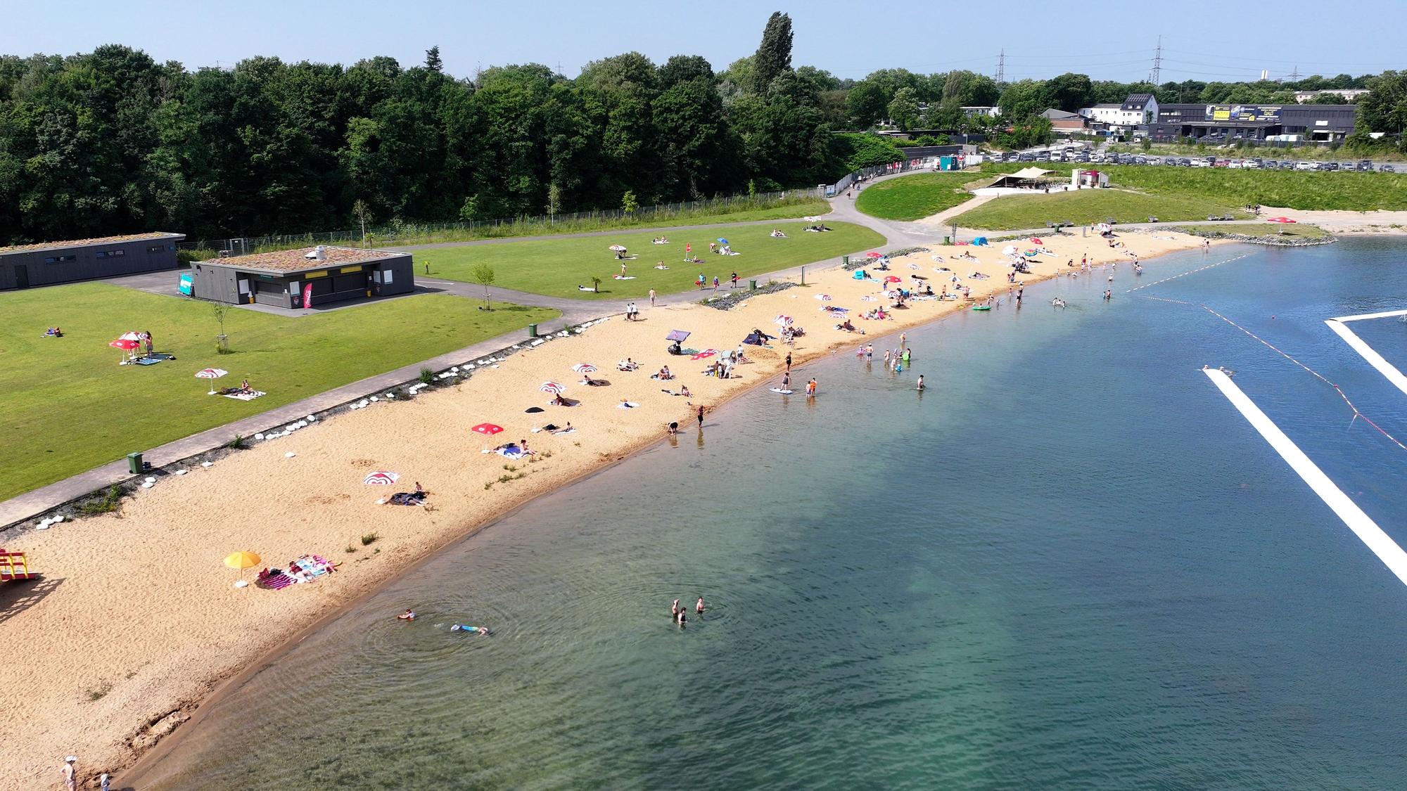 Der Badestrand am Rather See. (Archivbild)