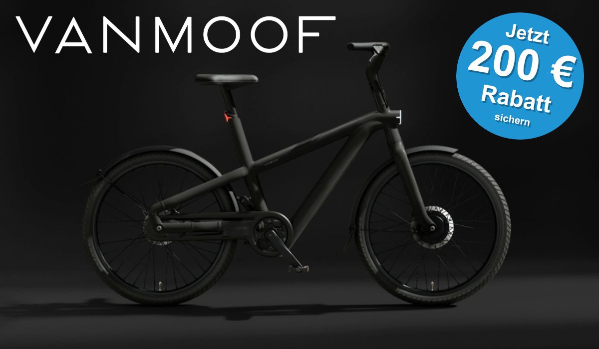 Das VanMoof A5 E-Bike vor einem schwarzen Hintergrund abgebildet.