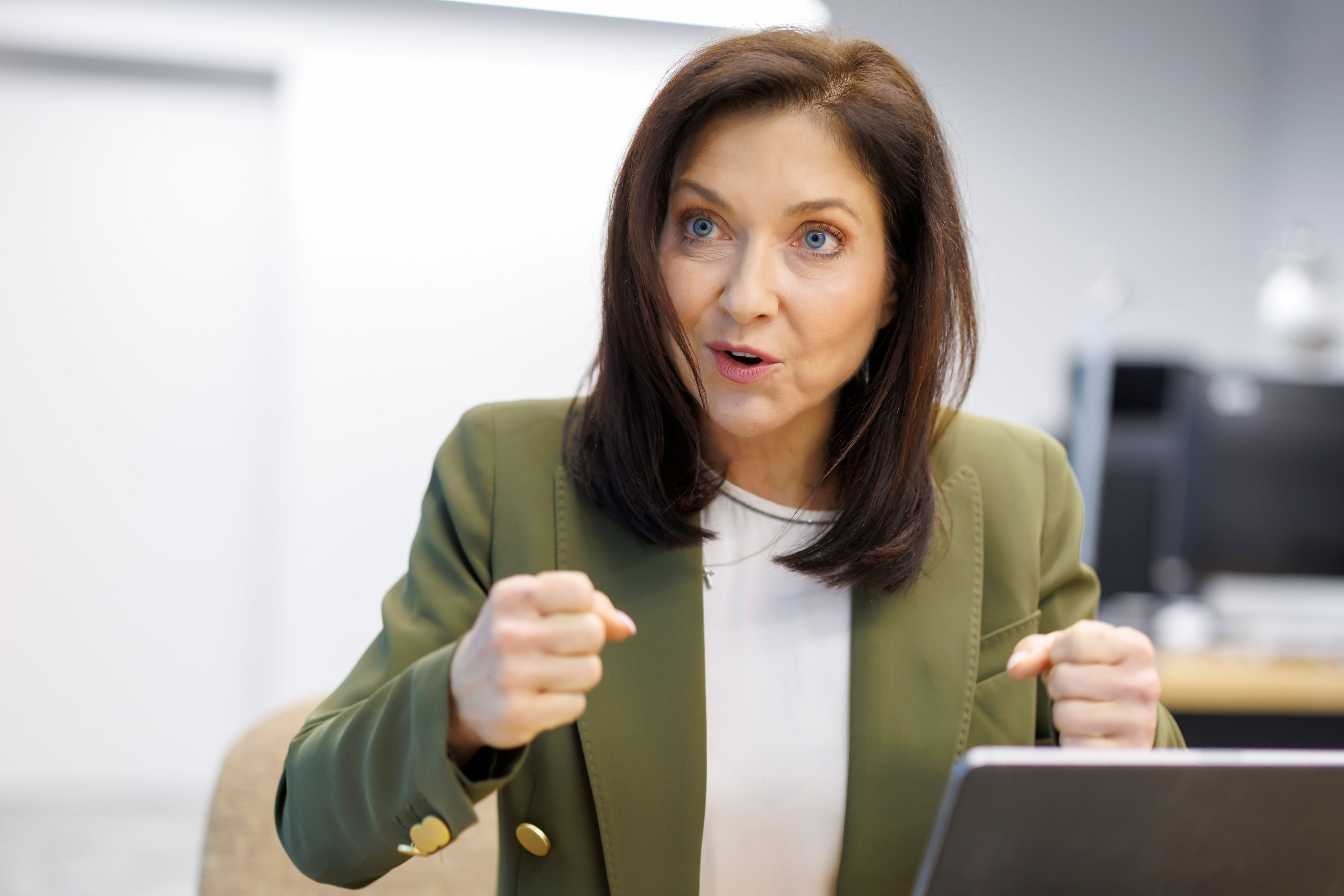 Bundeswirtschaftsministerin Katherina Reiche (CDU) während des Interviews in ihrem Büro im Ministerium.