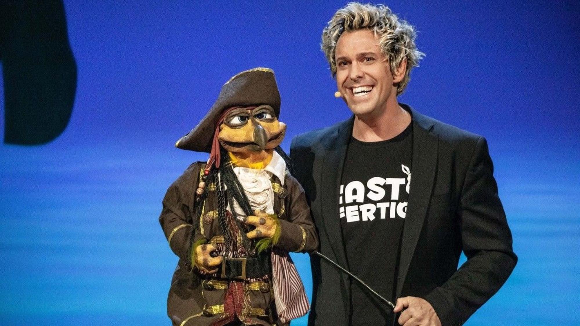 Sascha Grammel mit seiner Puppe – live in Köln.