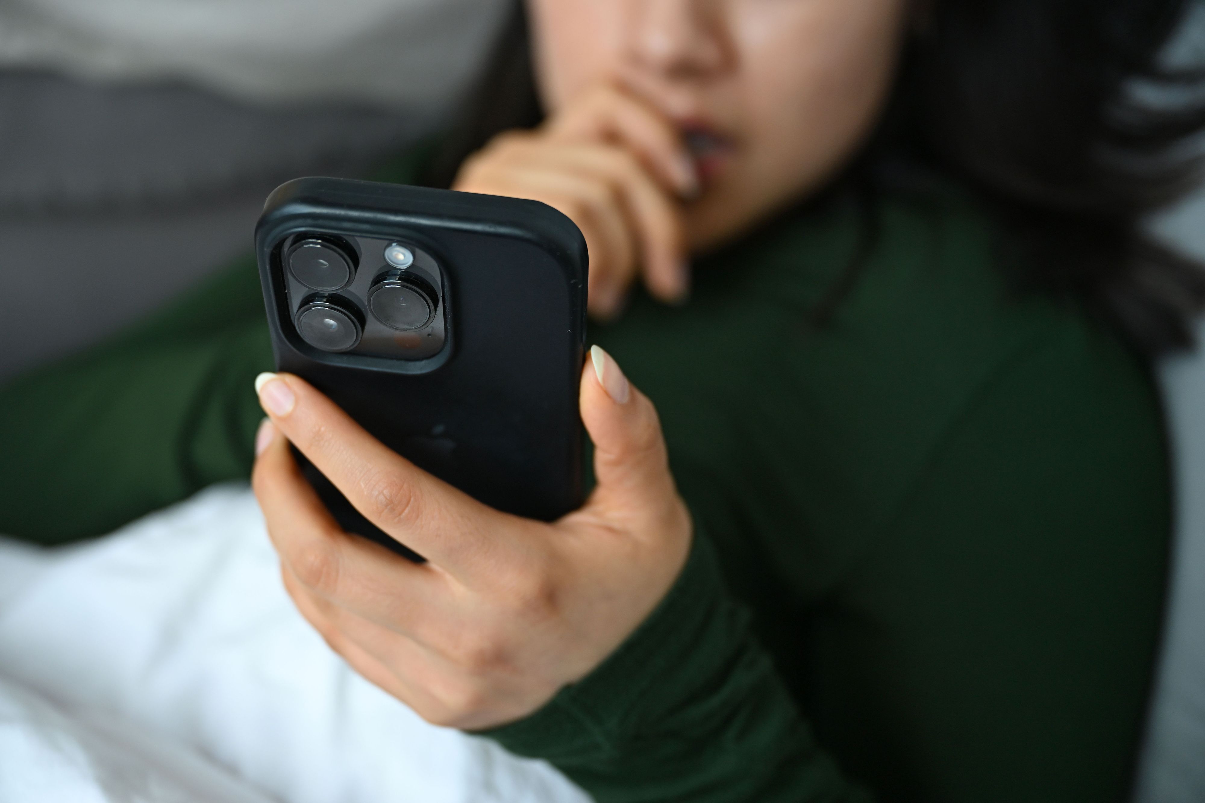 Egal ob beim Dating oder auf Arbeitssuche: Ghosting ist für Betroffene verunsichernd und frustrierend