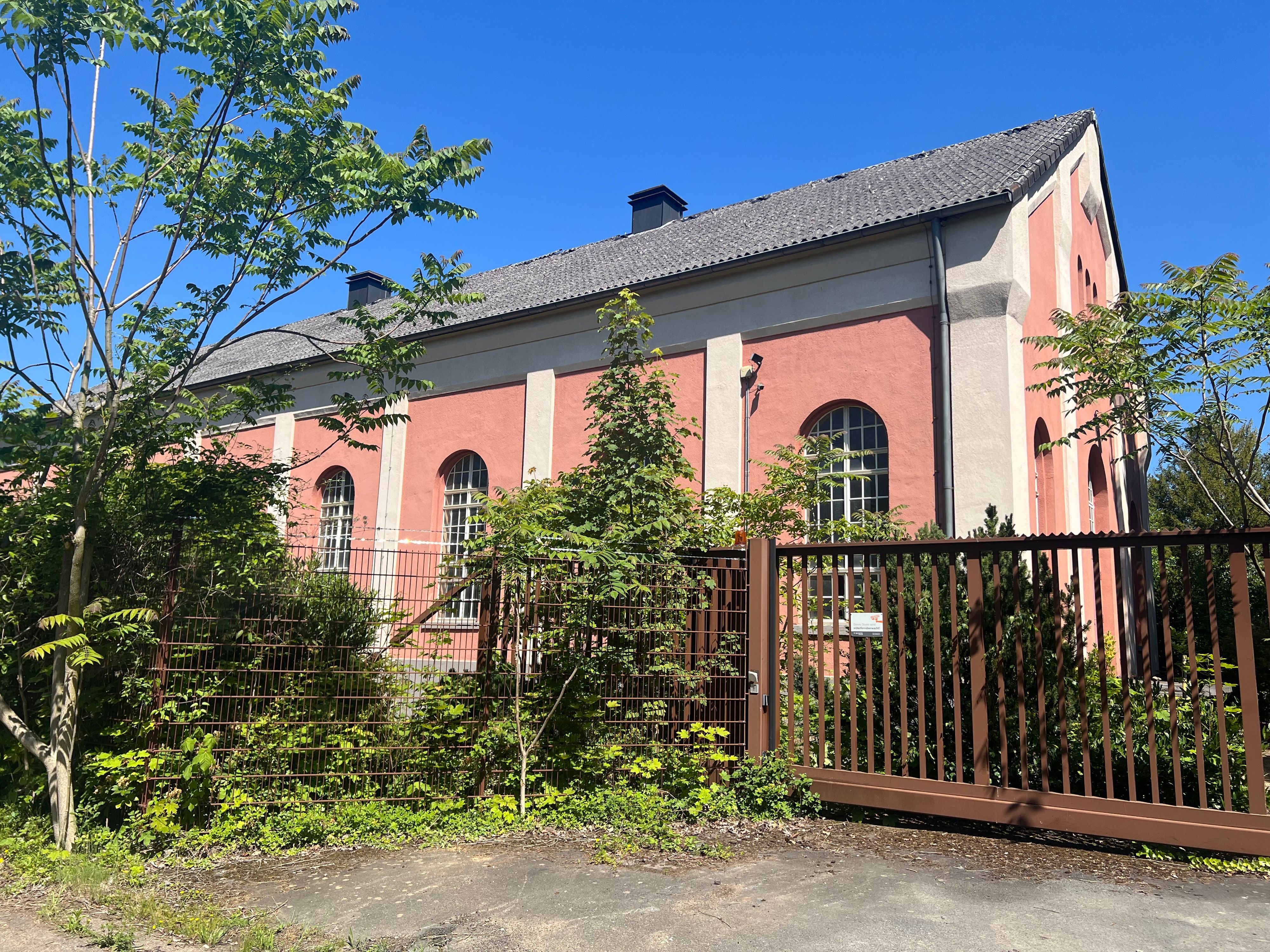 Das charakteristische Uhrenhaus soll als Bau im zukünftigen Stadtquartier erhalten bleiben. Uli Tanas wird es jedoch nicht bespielen.