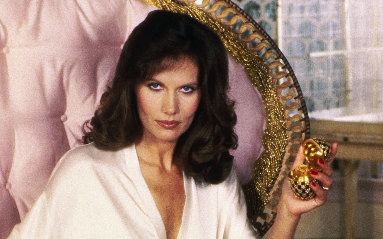 Maud Adams war sowohl in „James Bond 007 - Der Mann mit dem goldenen Colt“ (1974) als auch in „Octopussy“ (1983) das Bond-Girl an der Seite von Roger Moore. (Bild:  © 1983 UNITED ARTISTS CORPORATION & DANJAQ, LLC. All Rights Reserved.)