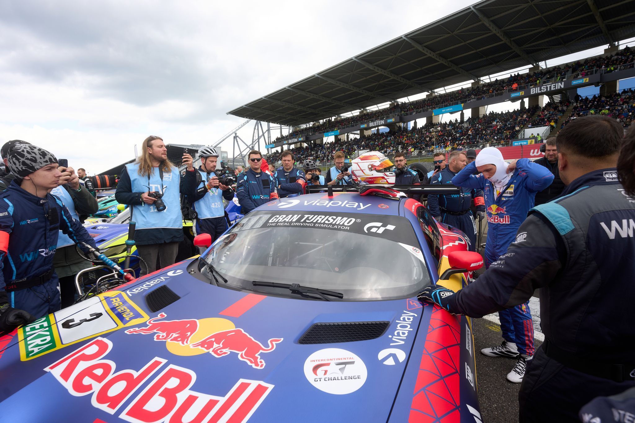 Start 24-Stunden-Rennen auf dem Nürburgring