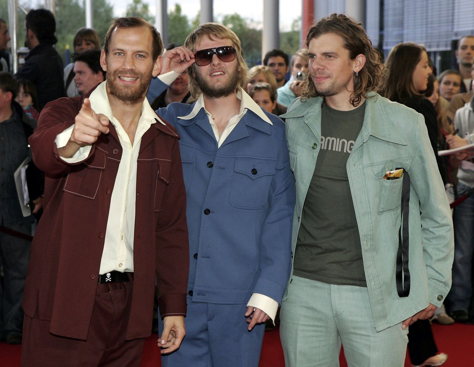 Zusätzlich zu der Dokumentation „Sportfreunde Stiller - Mit dem Herz in der Hand“ wird es zum Bandjubiläum auch den sechsteiligen Podcast „1LIVE Ikonen: Sportfreunde Stiller“ (ab Donnerstag, 28. Mai, in ARD Sounds) geben.  (Bild: 2006 Getty Images/Sean Gallup)