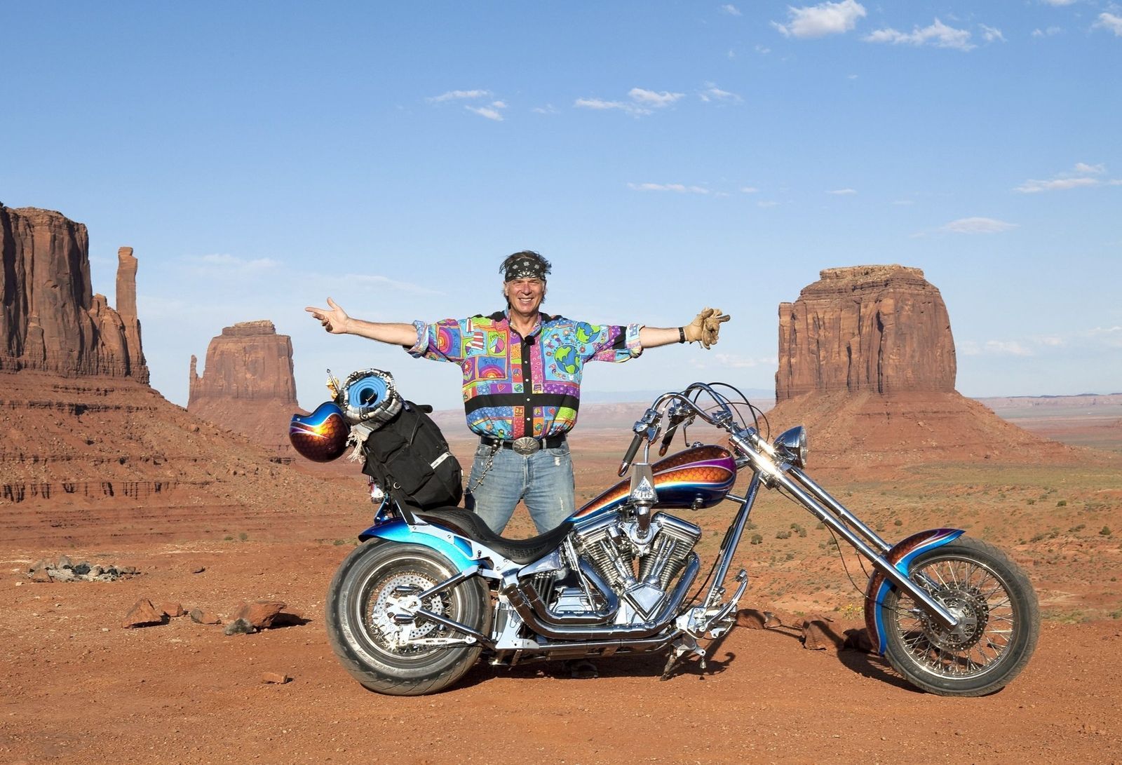 Für eine BR-Dokumentation (“Wolfgang Fierek on the road again“) besuchte Wolfgang Fierek die Schauplätze legendärer Westernfilme. (Bild: BR / Florian Emberger)