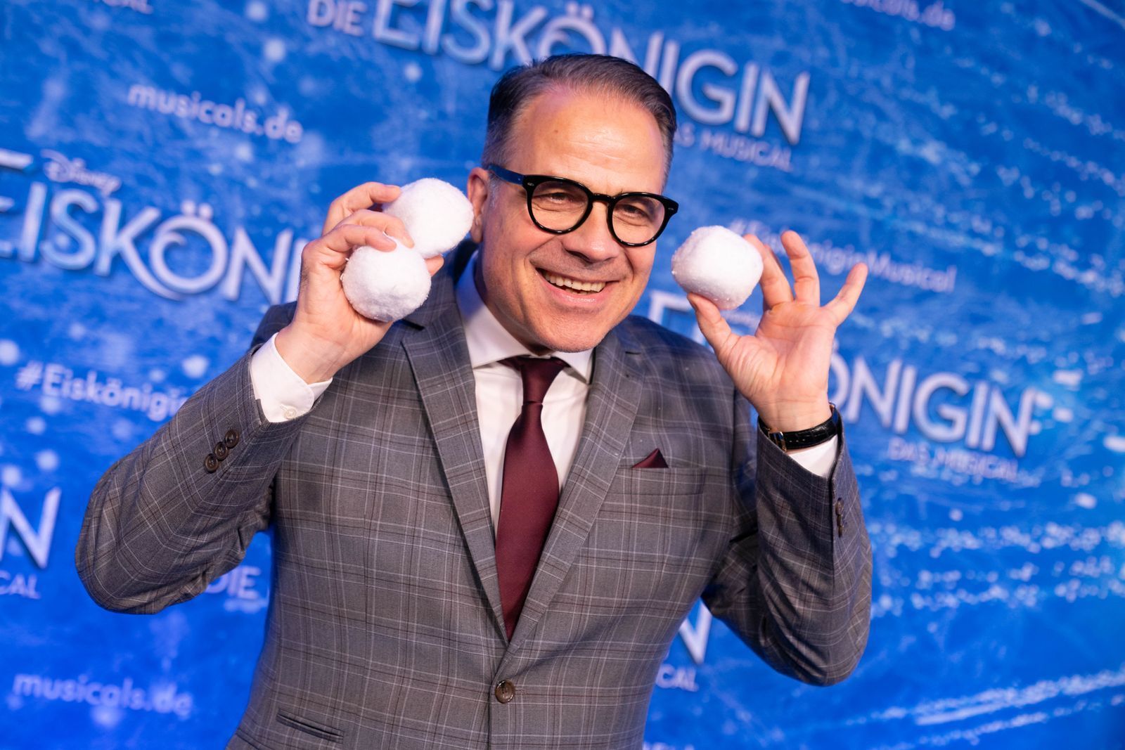 Karsten Speck ist seit 2024 einer der Hauptdarsteller in „Die Spreewaldklinik“.  (Bild: Thomas Niedermueller/Getty Images)