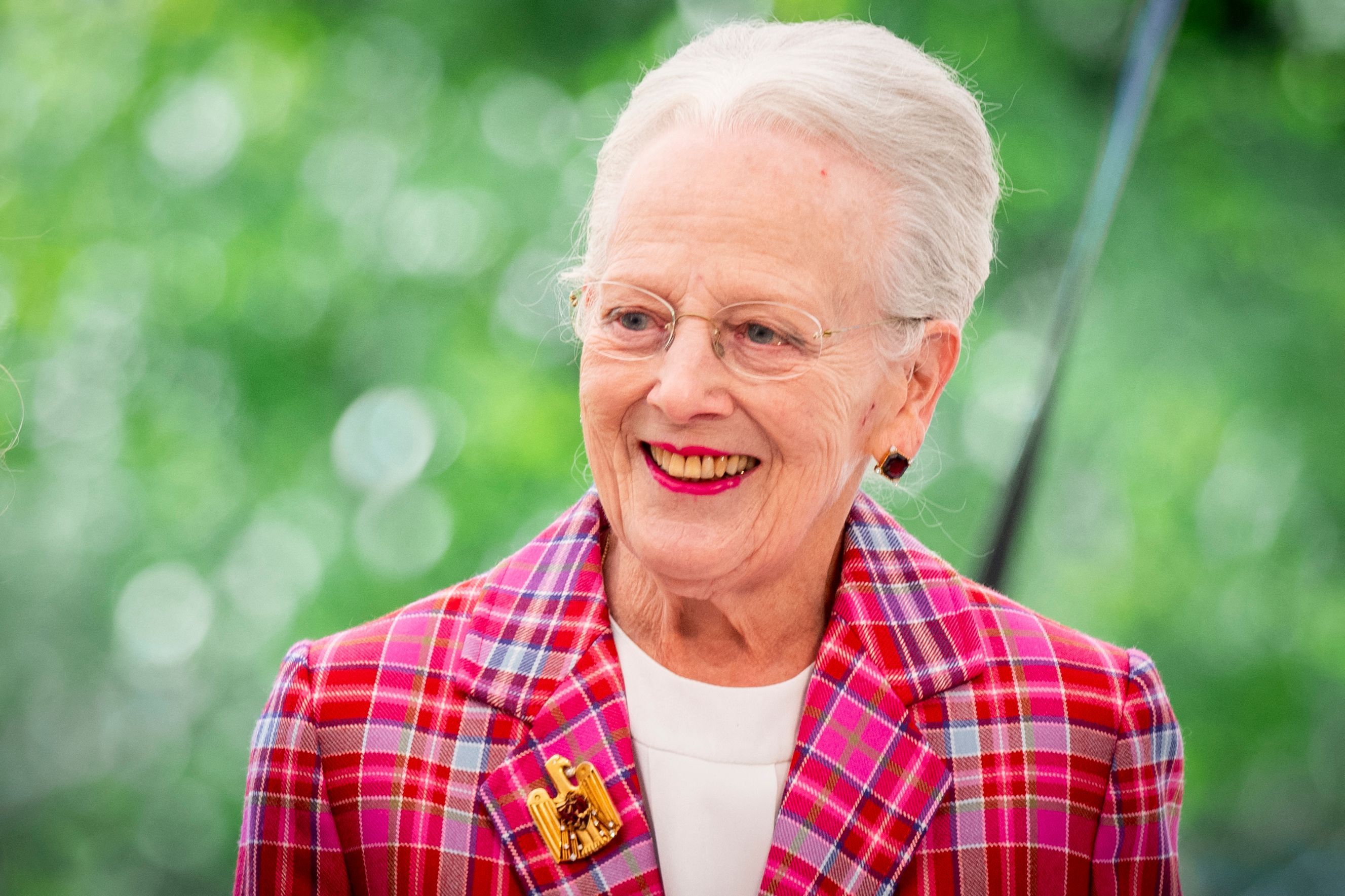 Dänemarks Königin Margrethe lacht.