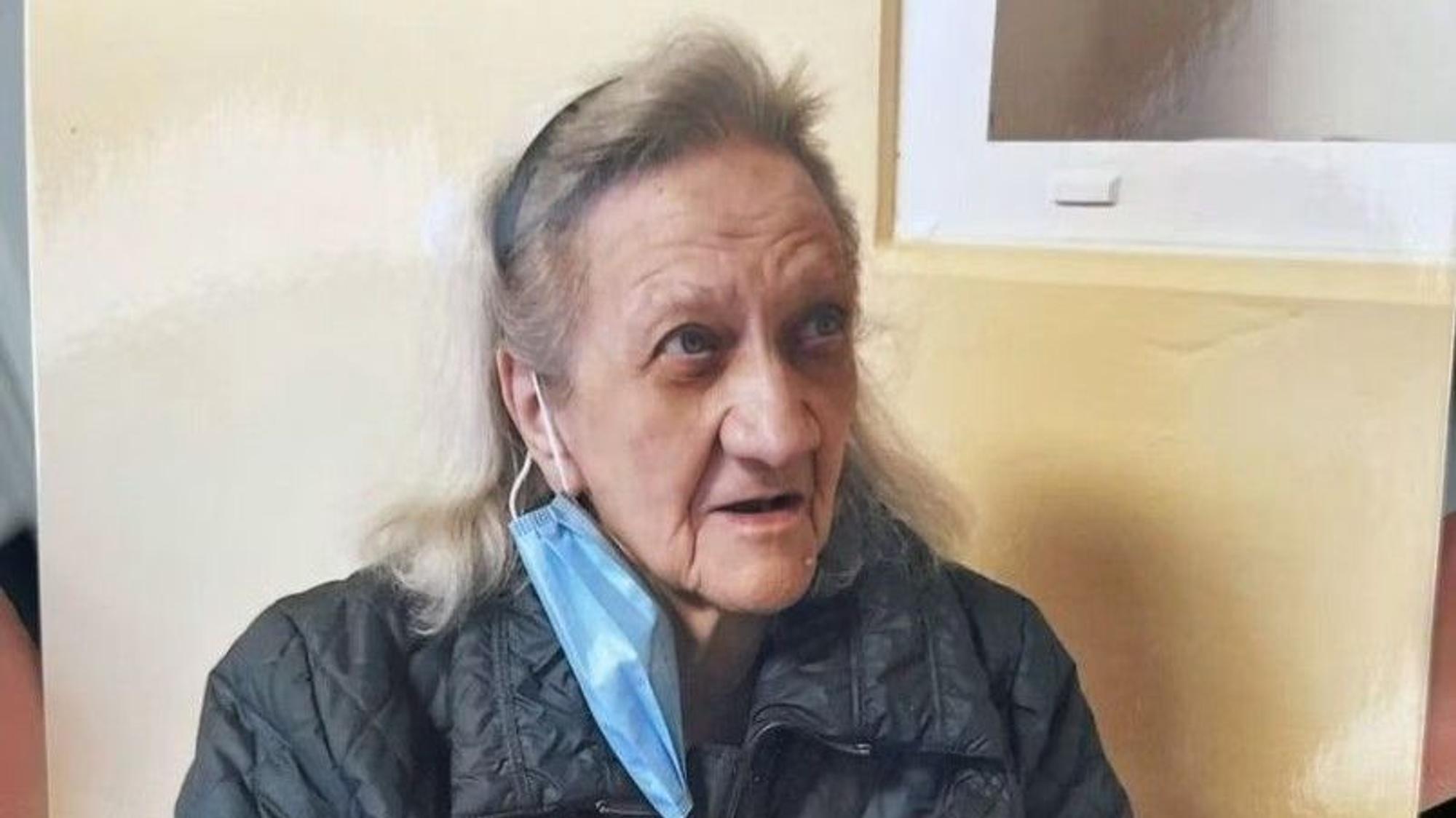 Die Polizei bittet um Hinweise nach der vermissten Seniorin.