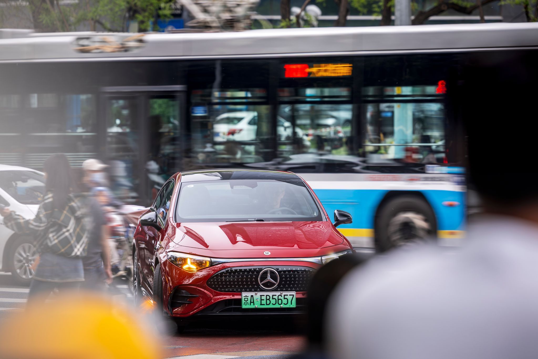 Mit Drive Assist im neuen CLA in Peking