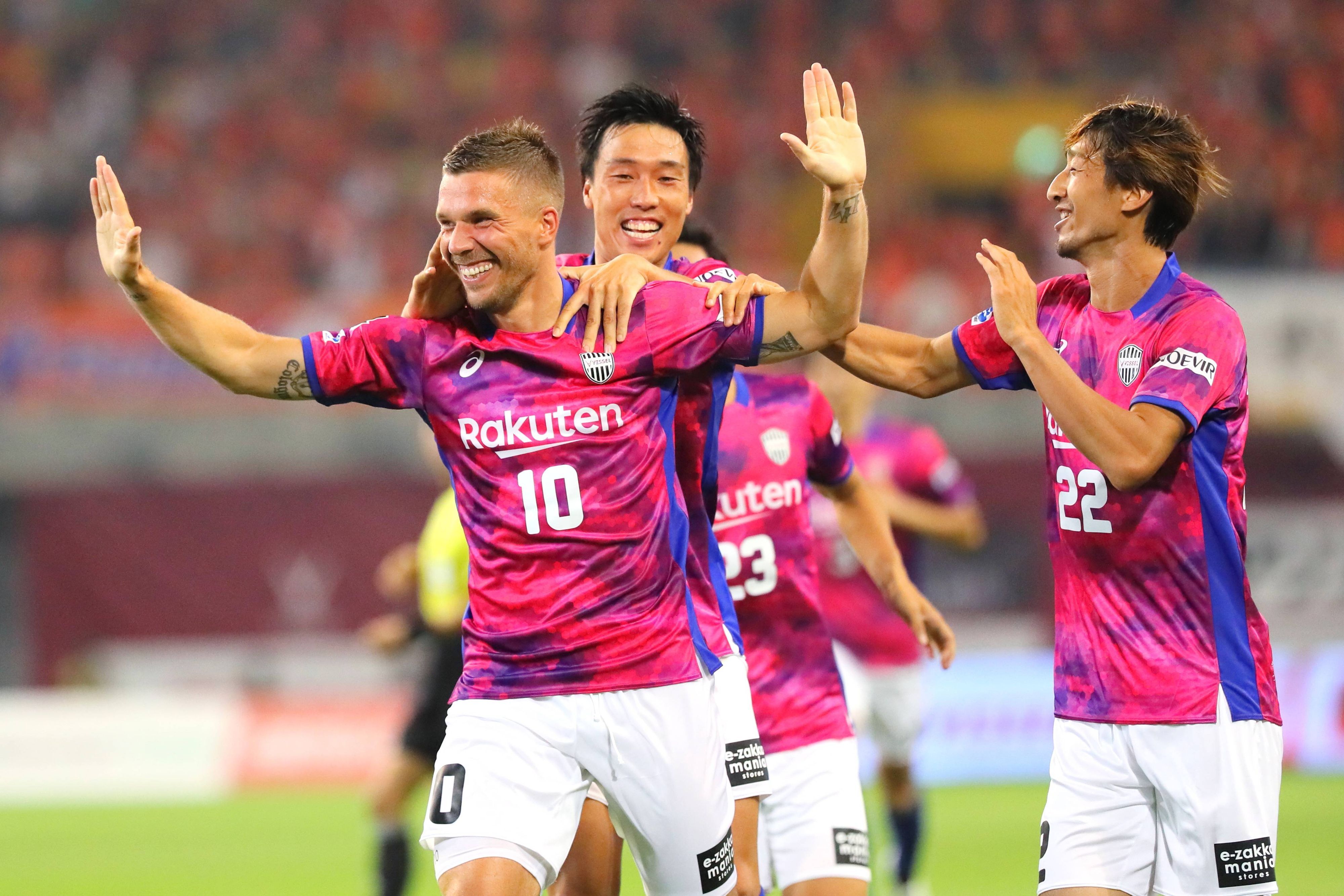 Auch in Japan wurde Lukas Podolski zum Fanliebling.