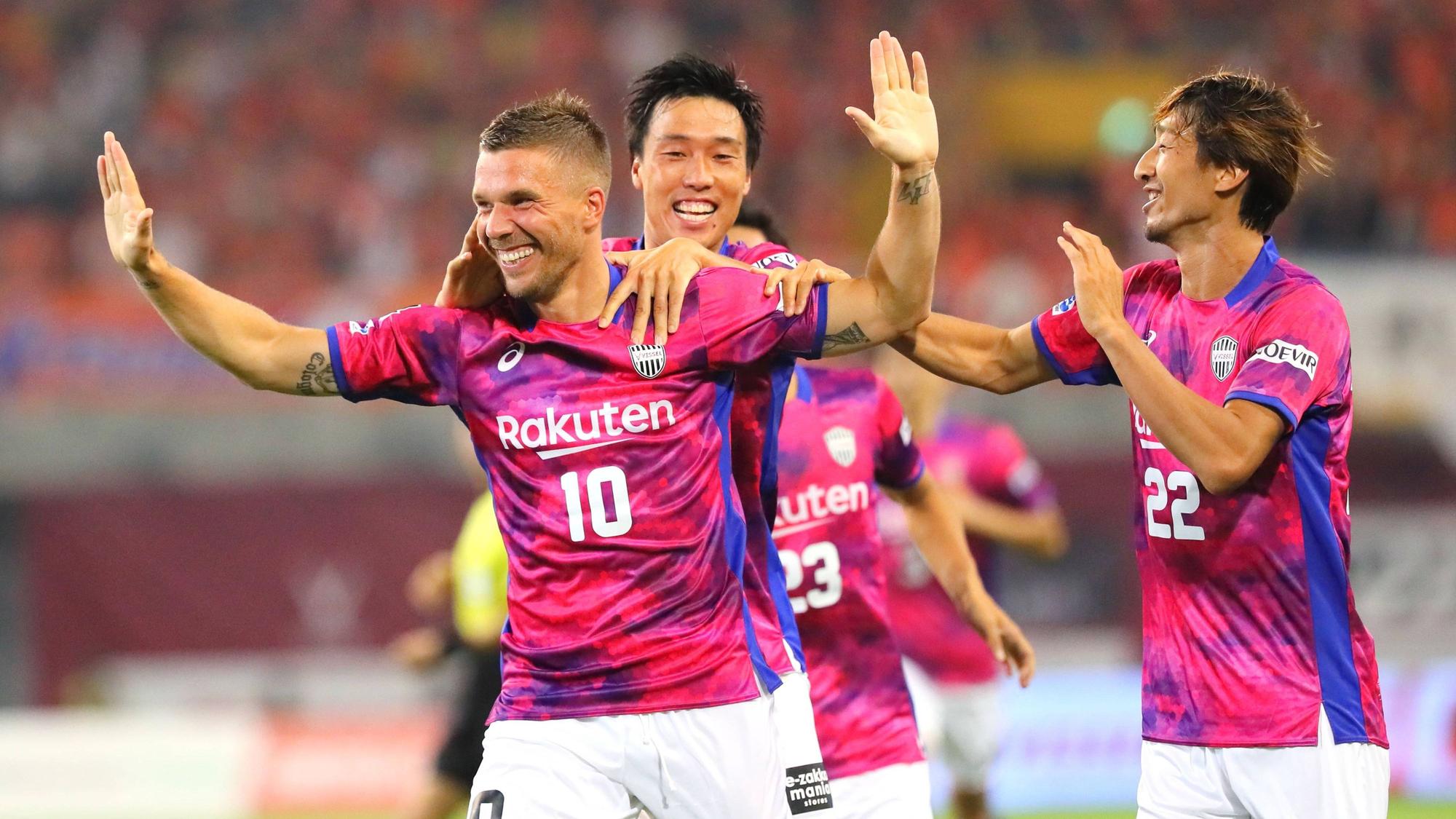 Auch in Japan wurde Lukas Podolski zum Fanliebling.