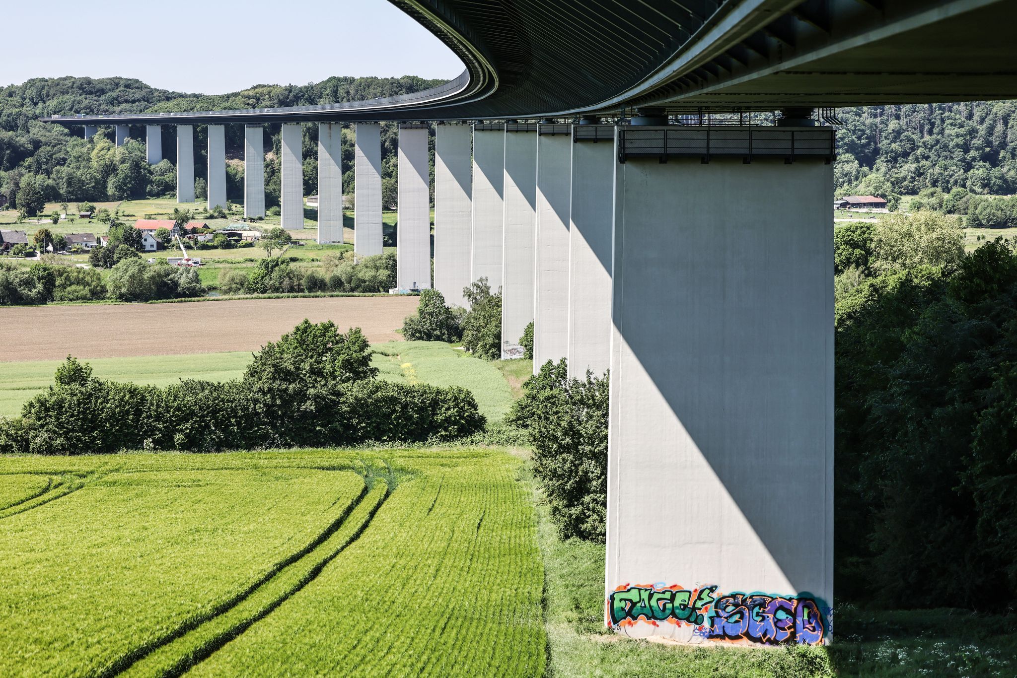 Brücke Mintard über das Ruhrtal
