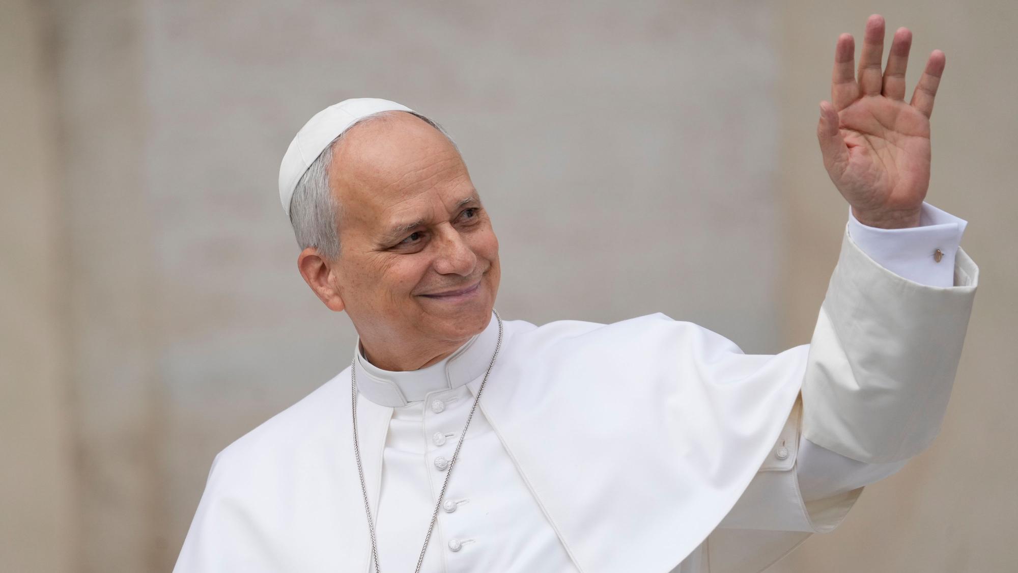 Papst Leo XIV. bei seiner wöchentlichen Generalaudienz auf dem Petersplatz. (Archivbild)