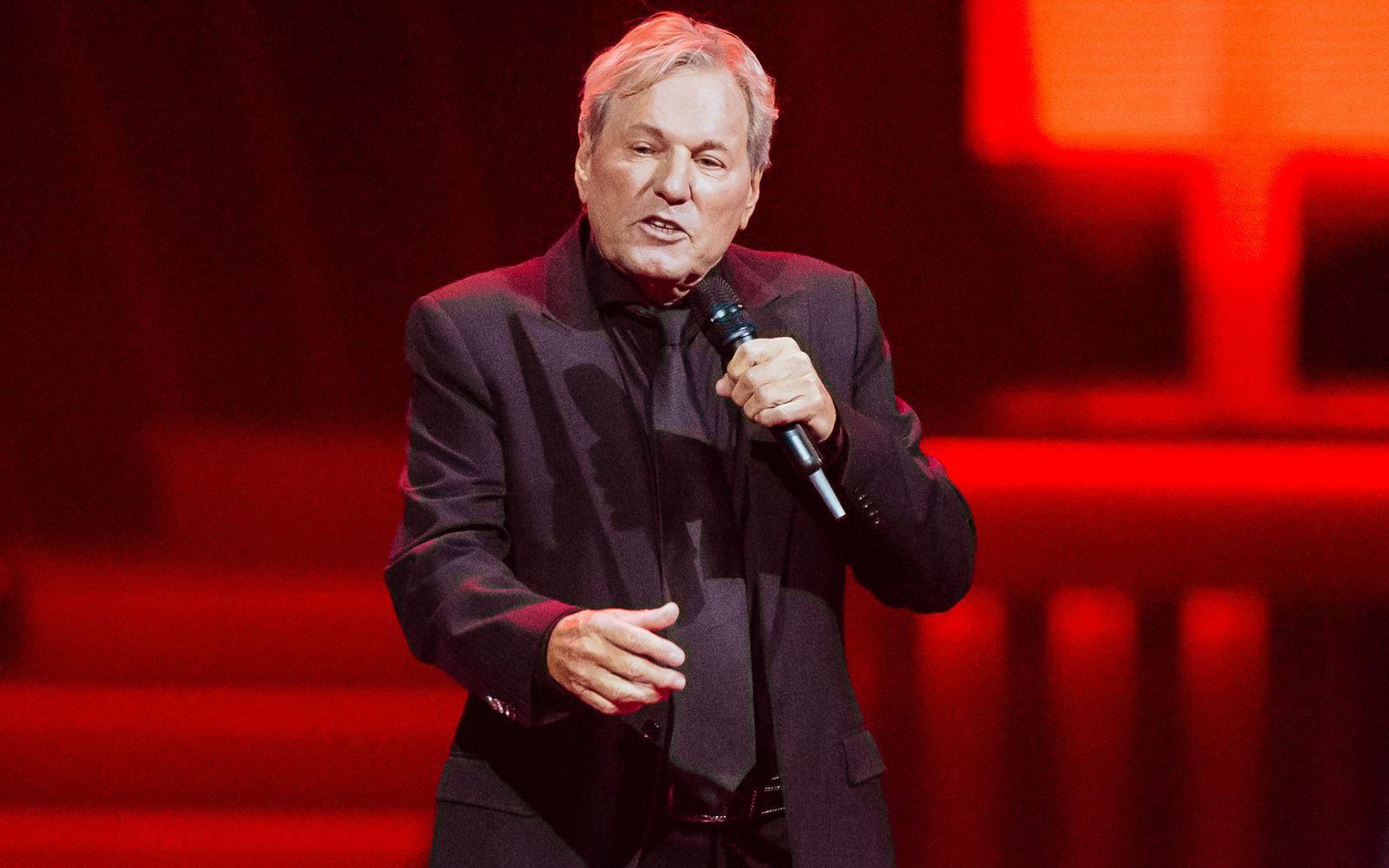 2027 geht Bernhard Brink auf große Abschiedstournee. (Bild: 2025 Getty Images/Thomas Niedermueller)