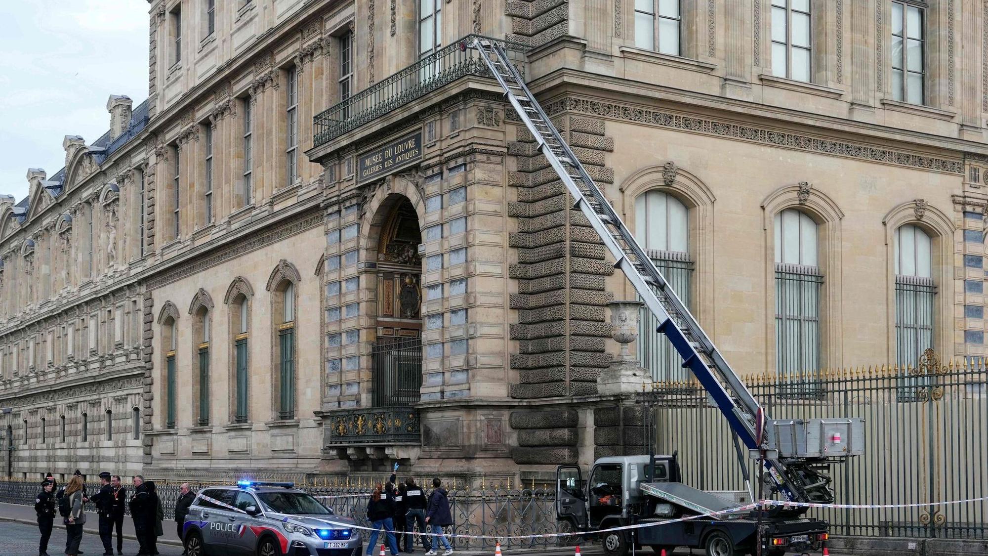 Spektakulärer Kunstraub im Louvre: Film und Doku geplant