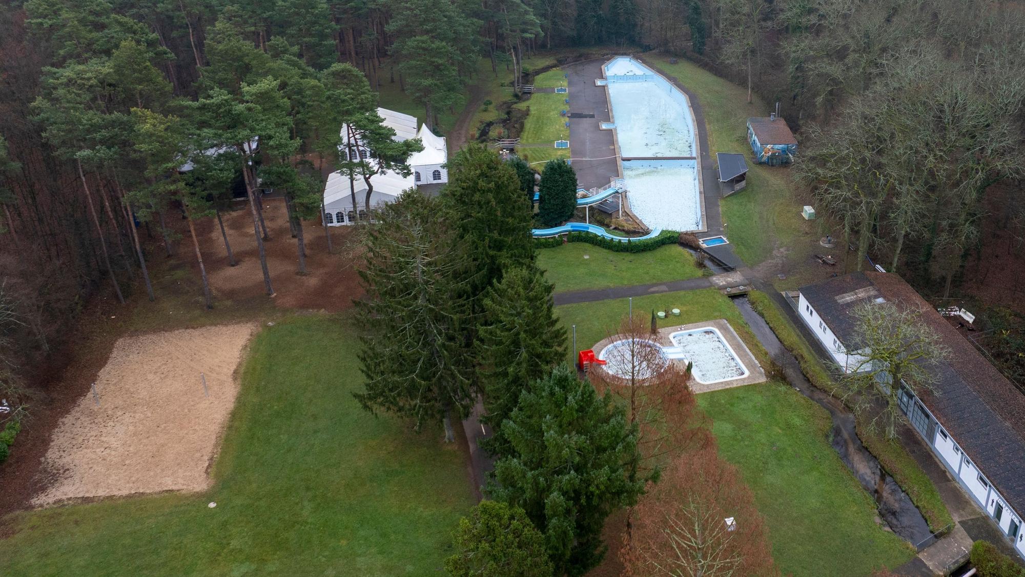 Das Waldbad Dünnwald von oben. Hier finden häufig Events statt. (Archivbild)