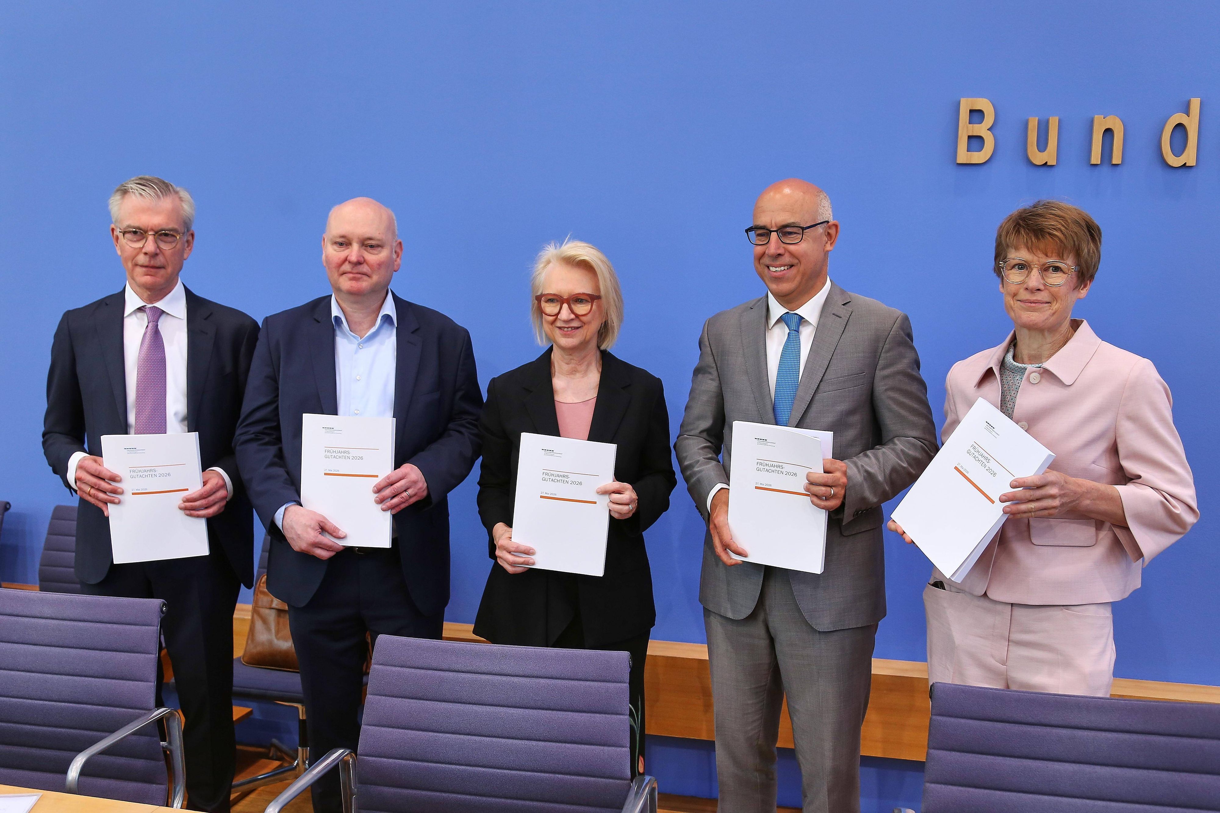 Martin Werding, Achim Truger, Monika Schnitzer, Gabriel Felbermayr, Veronika Grimm mit Gutachten