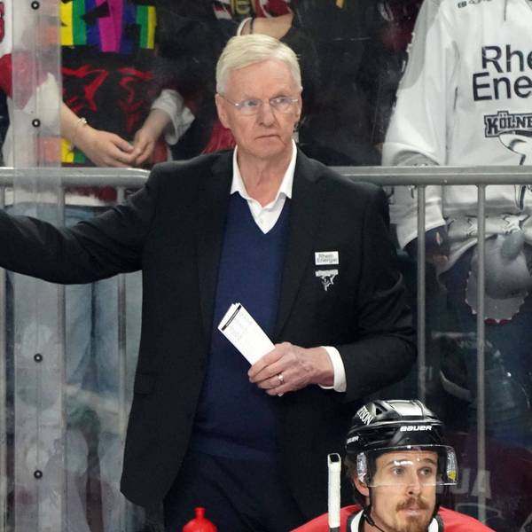 Köln, DEL, 1.DEL, Saison 2025/2026, , Kölner Haie vs Eisbären Berlin, DEL Playoffs Halbfinale Spiel 6 ,20.04.2026, Lanxessarena Köln, Kari Jalonen, Finnland , FIN, Finland Kölner Haie ,Trainer Coach, Aktion, Einzelbild *** Cologne, DEL, 1 DEL, Season 2025 2026, , Kölner Haie vs Eisbären Berlin, DEL Playoffs Semifinal Game 6 ,20 04 2026, Lanxessarena Köln, Kari Jalonen, Finland , FIN, Finland Kölner Haie ,Coach Coach, Action, Single picture