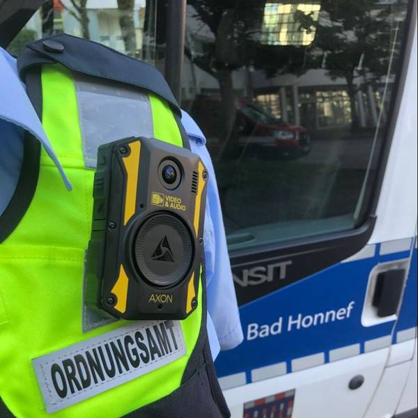 Mitarbeiter des Ordnungsamtes in Bad Honnef sind mit Bodycams ausgestattet.