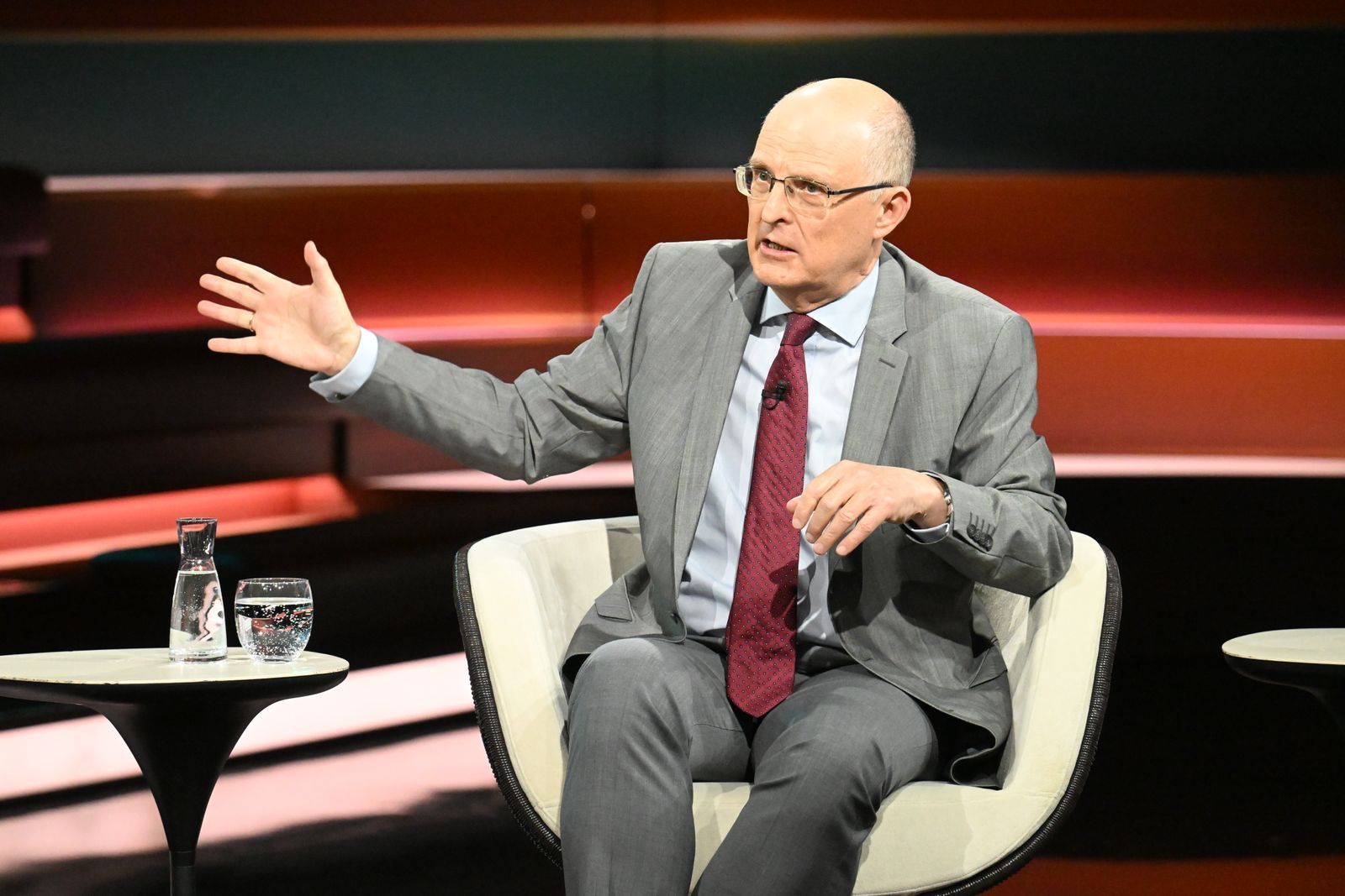 Russland-Experte Andrey Gurkow meinte bei Markus Lanz: „Jetzt ist der Krieg nach Moskau gekommen.“  (Bild: ZDF / Cornelia Lehmann)