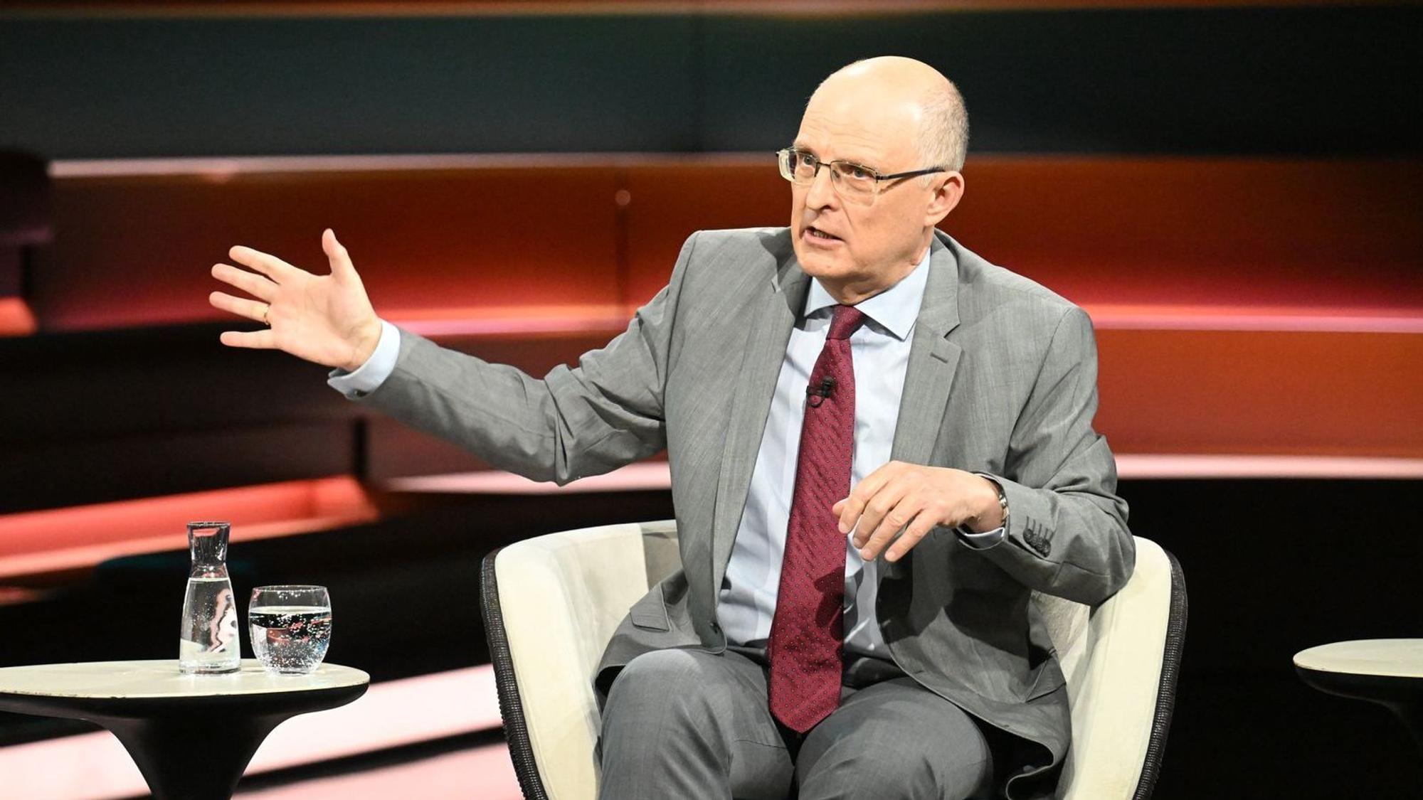 Russland-Experte Andrey Gurkow meinte bei Markus Lanz: „Jetzt ist der Krieg nach Moskau gekommen.“ (Bild: ZDF / Cornelia Lehmann)