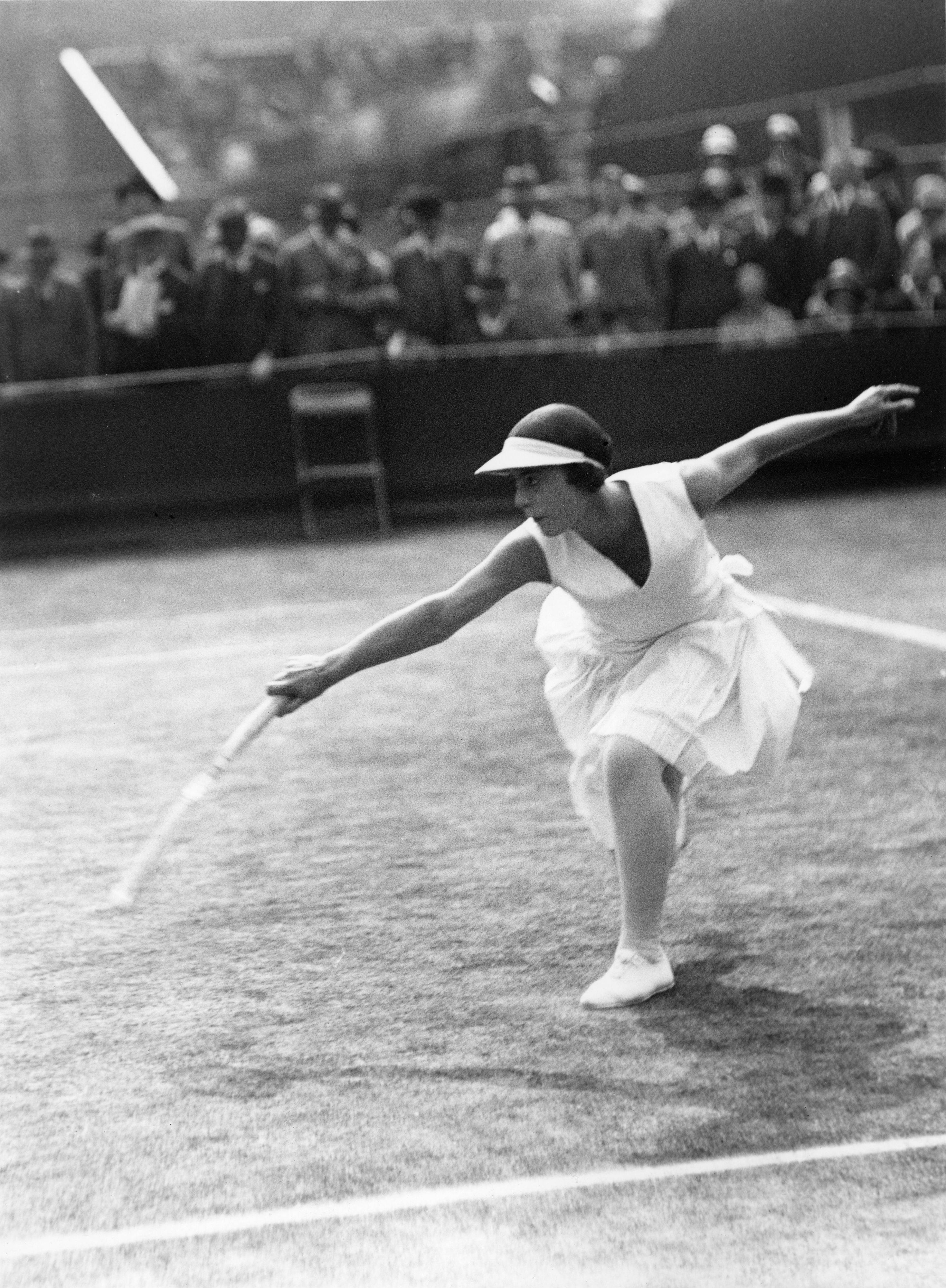 Miss Aussem GER at Wimbledon in 1929  PUBLICATIONxINxGERxSUIxAUTxONLY UnitedArchives00929343