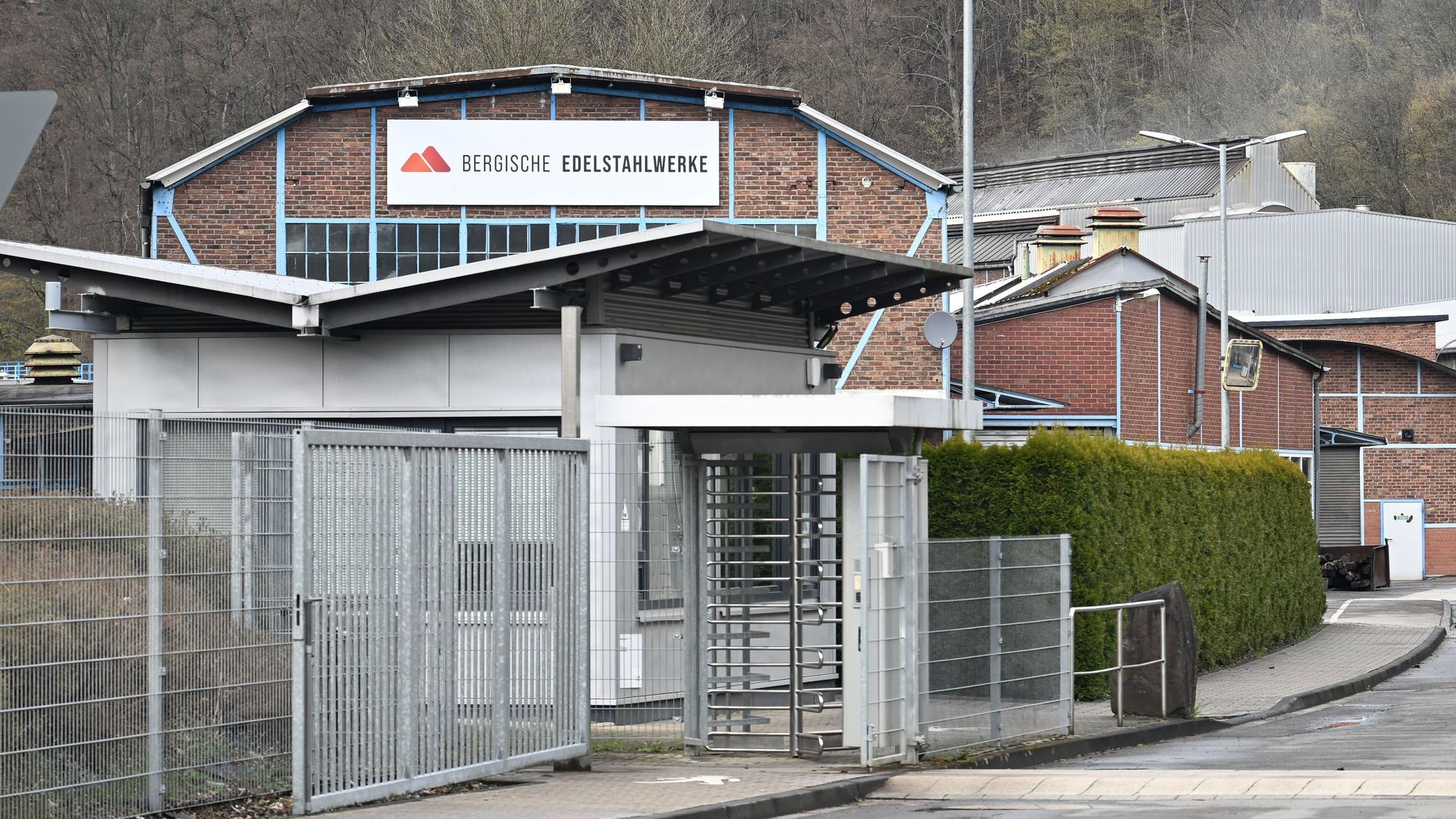 Außenansicht der Bergischen Edelstahlwerke in Ründeroth.