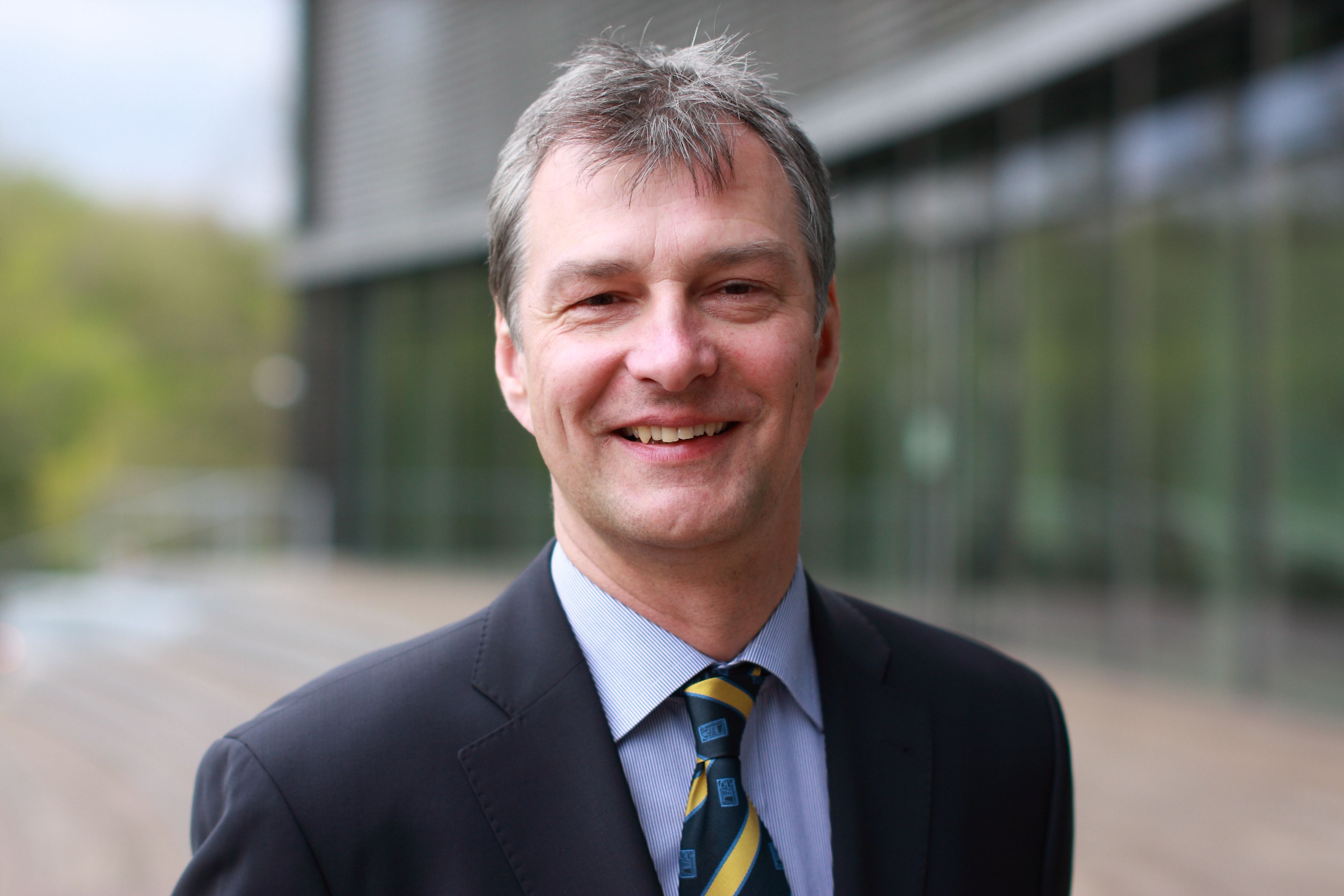 Professor Thomas Poguntke, Direktor des Instituts für Deutsches und Internationales Parteienrecht und Parteienforschung der Heinrich-Heine-Universität Düsseldorf