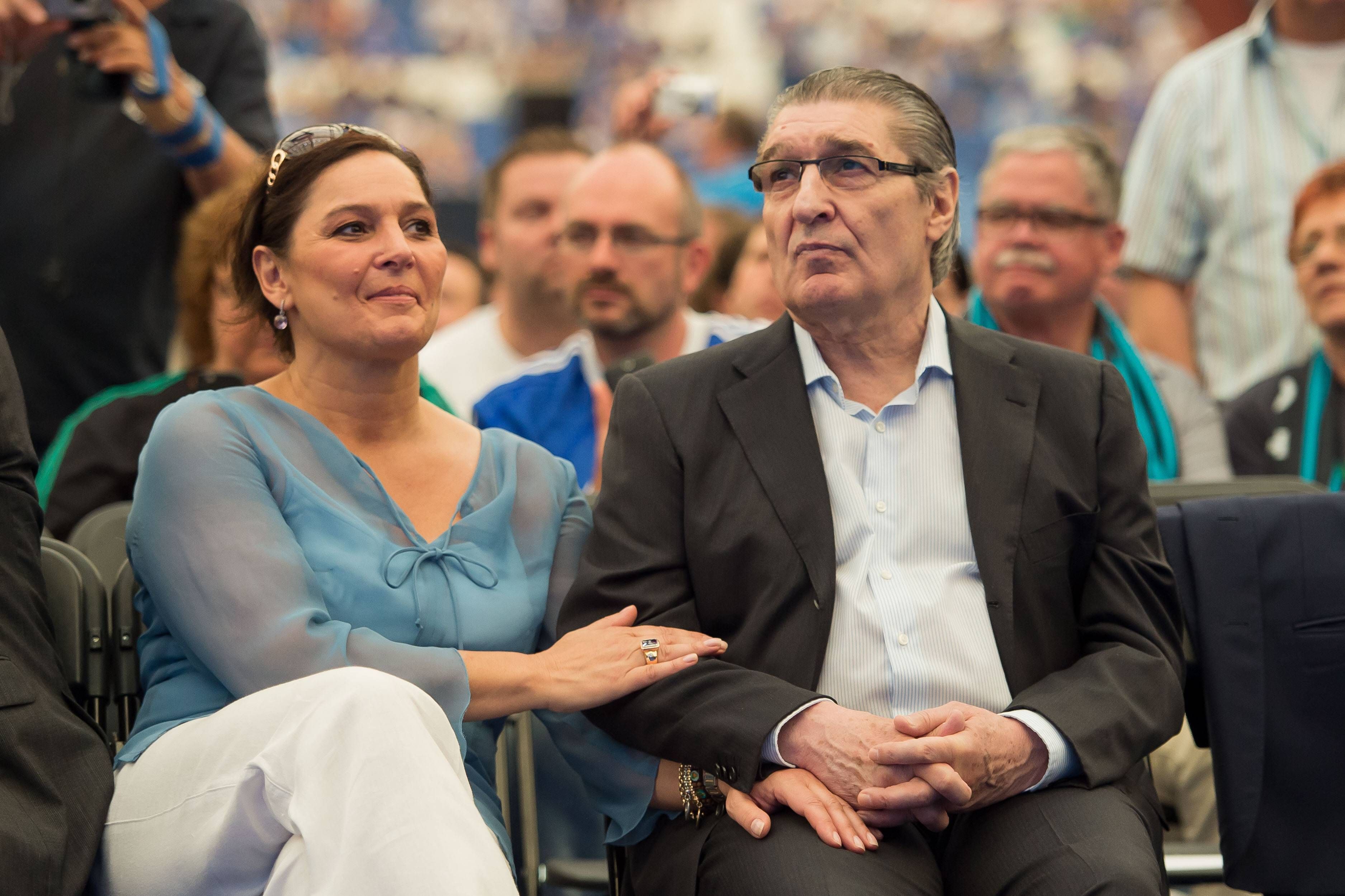 Sonntag 28.06.2015, 1. Bundesliga, Saison 2015/2016, FC Schalke 04 Mitgliederversammlung 2015 in Gelsenkirchen, Rudolf Rudi Assauer und Tochter Bettina Michel DeFodi001