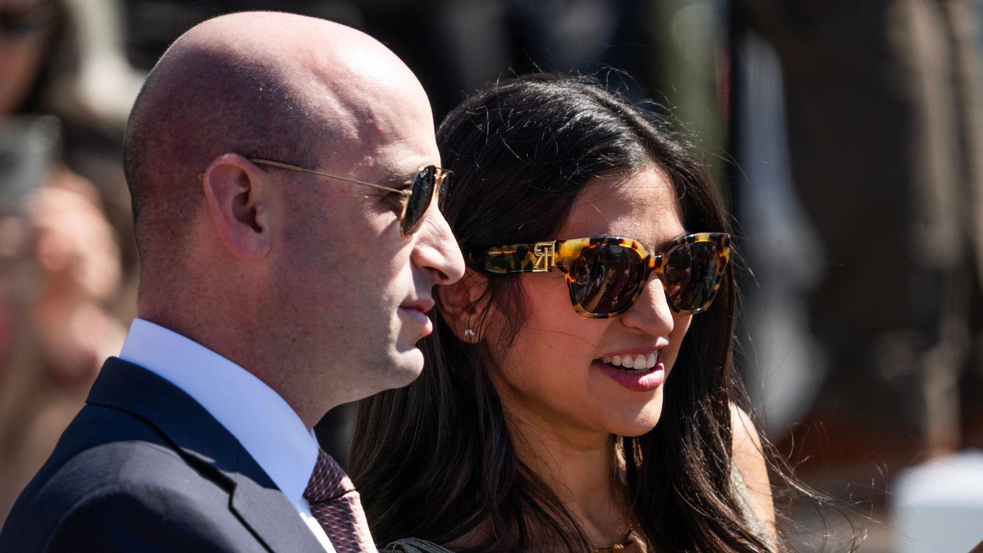 Der stellvertretende Stabschef des Weißen Hauses, Stephen Miller, zusammen mit seiner Frau Katie. (Archivbild)