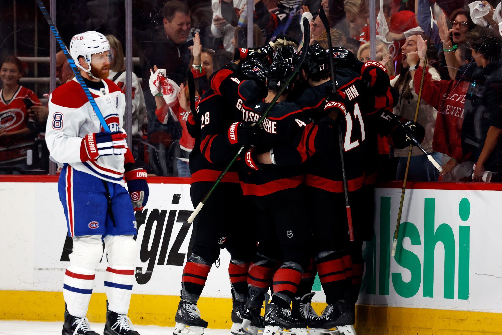 Carolina Hurricanes - MontrEal Canadiens
