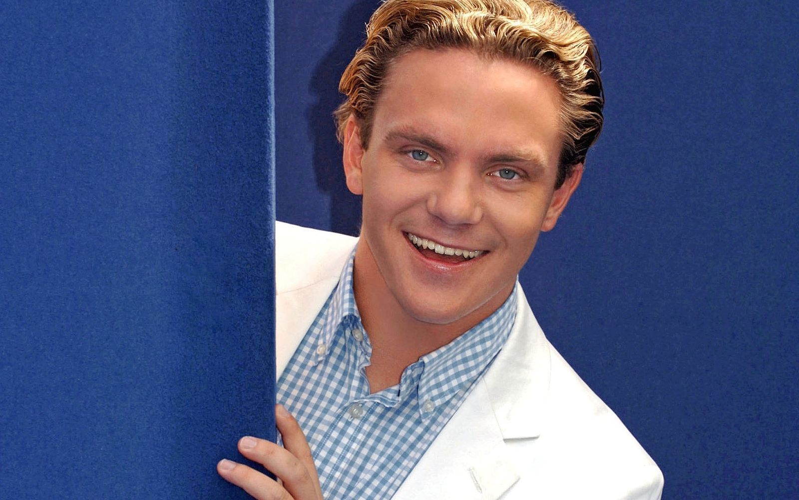 2005 wagte Stefan Mross den Sprung ins Fernsehen: Seit inzwischen 20 Jahren moderiert er die ARD-Unterhaltungsshow „Immer wieder sonntags“.  (Bild: SWR / Claudia Thoma)