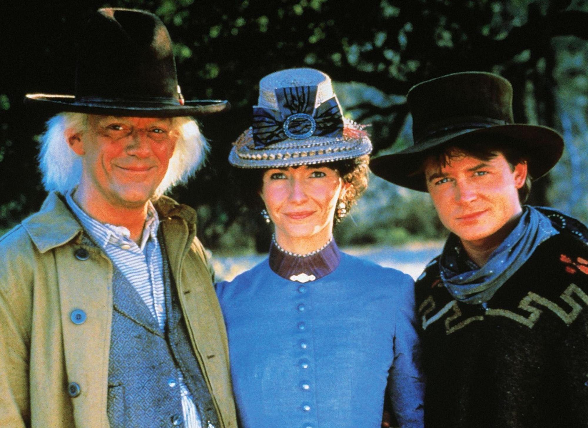 In Teil „Zurück in die Zukunft III“ findet auch Doc Brown (Christopher Lloyd, Bild links) sein Liebesglück mit Clara Clayton (Mary Steenburgen). (Bild: Universal Pictures)