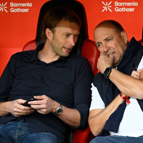 Leverkusen, Bayarena, 05.08.25, GER, Herren, Testspiel, Saison 2025-2026, Bayer 04 Leverkusen - Pisa SC Bild: v.li. Geschaeftsfuehrer Simon ROLFES Leverkusen und Vorstandsvorsitzender Fernando CARRO Leverkusen Nordrhein-Westfalen Deutschland *** Leverkusen, Bayarena, 05 08 25, GER, Men, Test match, Season 2025 2026, Bayer 04 Leverkusen Pisa SC Picture from left Managing Director Simon ROLFES Leverkusen and Chairman Fernando CARRO Leverkusen North Rhine-Westphalia Germany