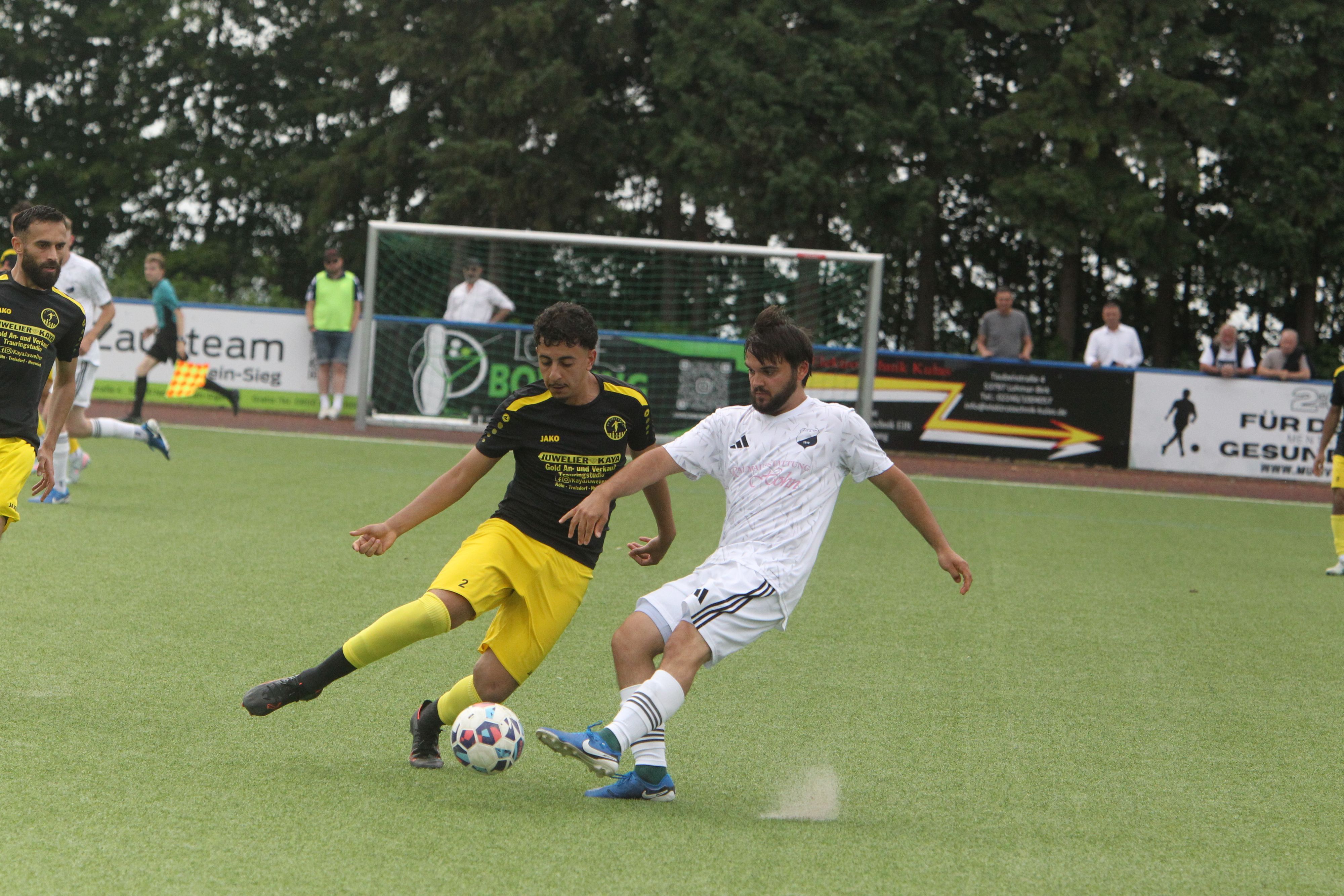 Yuri Medina Moutaqi (links) und Niklas Meyer.