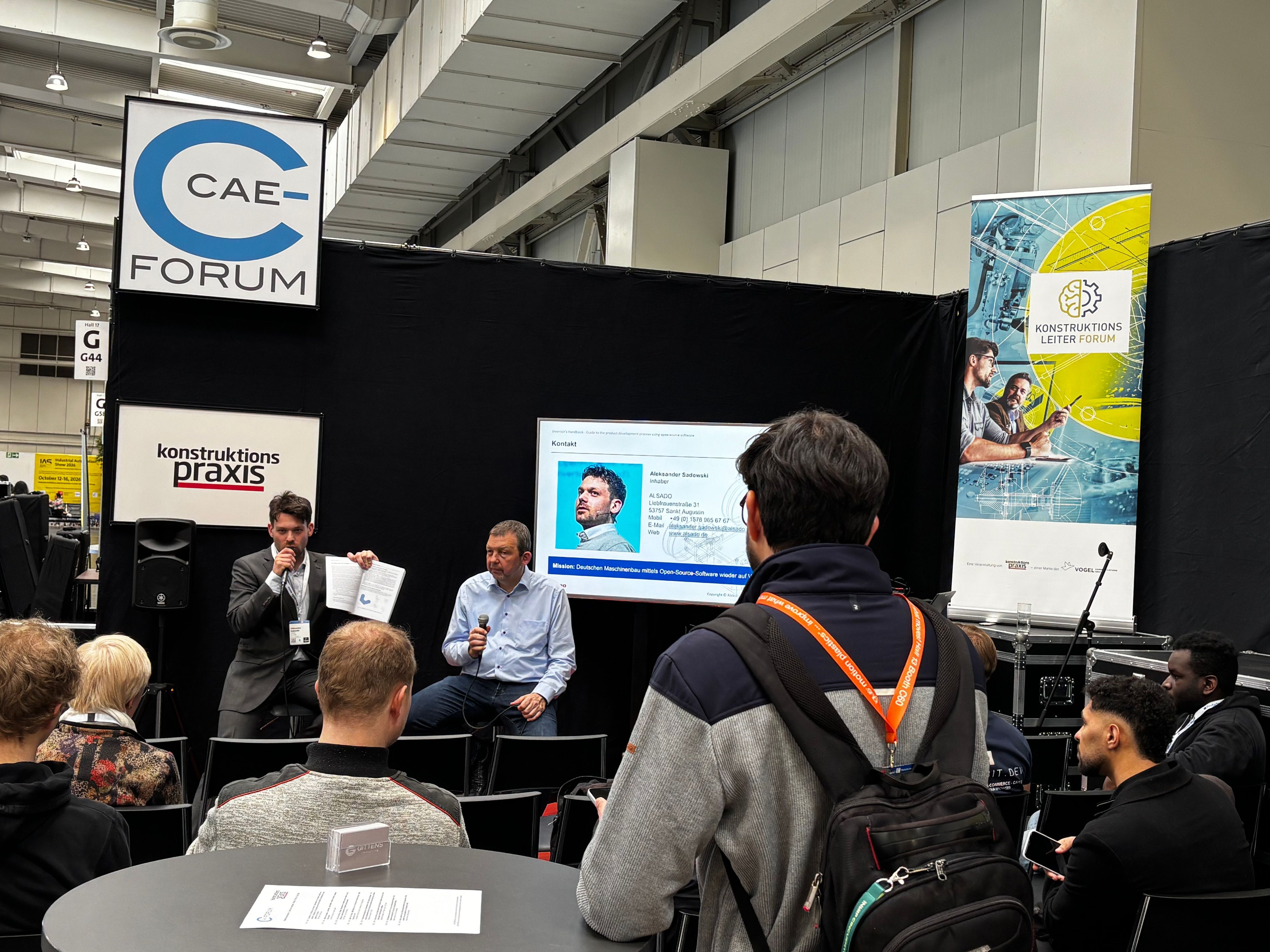 Aleksander Sadowski auf der Hannover Messe 2026.