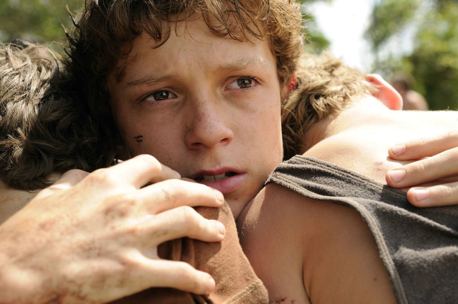 Seine erste große Rolle: Im Katastrophenfilm „The Impossible“ (2012) spielte Tom Holland an der Seite von Naomi Watts und Ewan McGregor.  (Bild: Summit Entertainment)