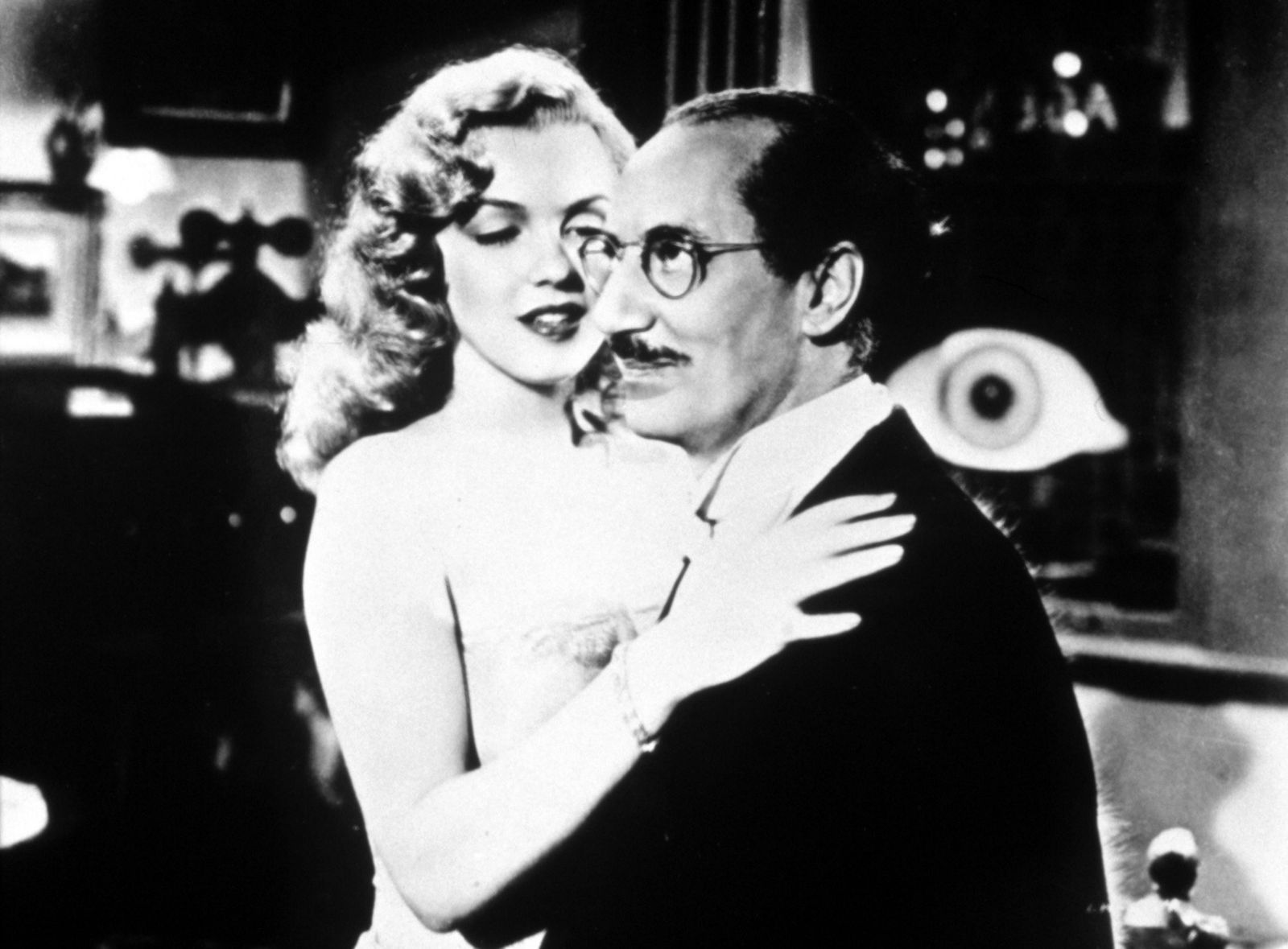 Ihre Rolle war klein - und doch stahl Marilyn Monroe in „Love Happy“ (1949) den Marx Brothers fast die Schau. (Bild: United Artists)