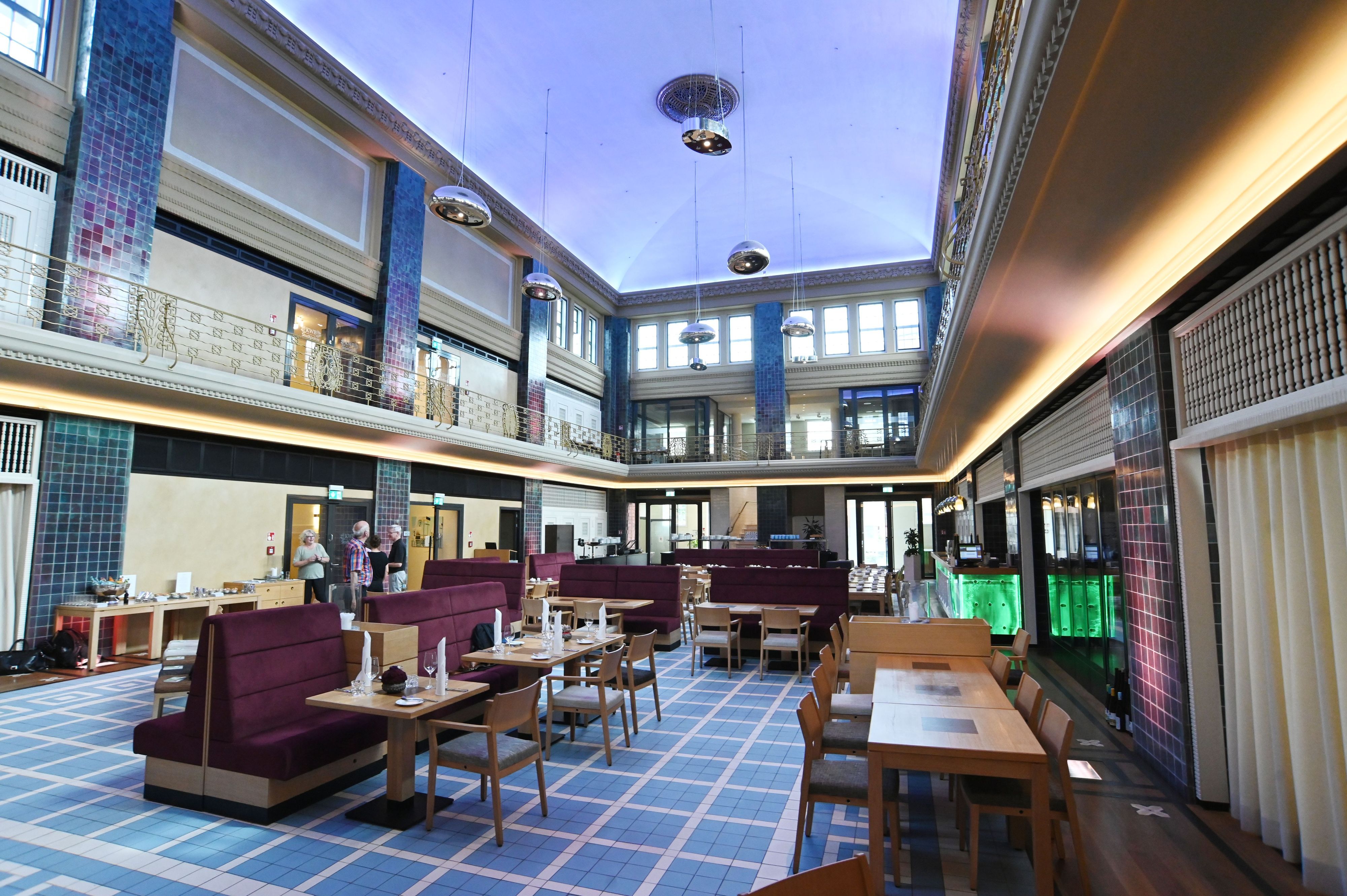 Das Restaurant Stadtpalais im ehemaligen Deutz Kalker Schwimmbad. (Archivbild)