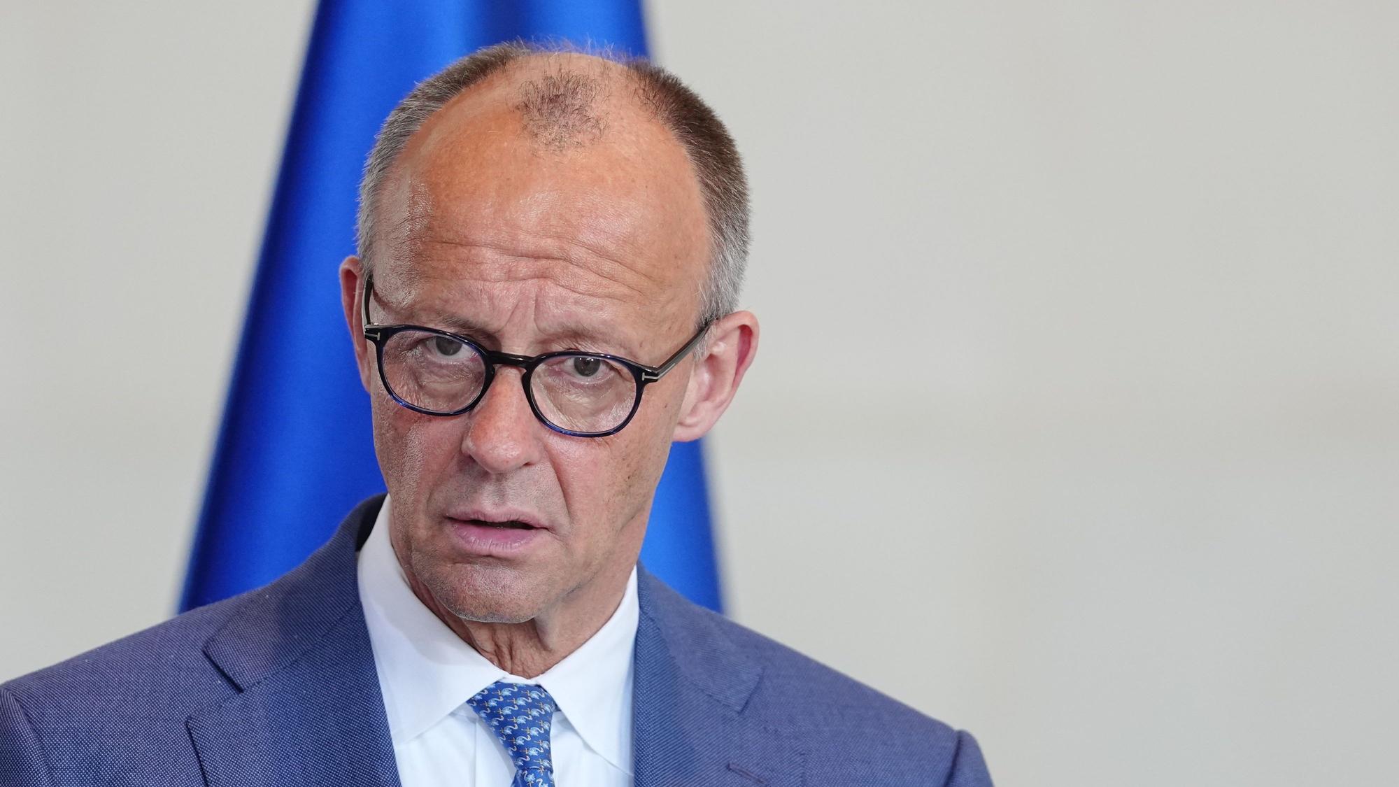 Bundeskanzler Friedrich Merz (CDU) bei einer Pressekonferenz.