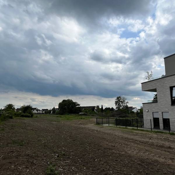 Rund 430 Wohneinheiten und eine Kita sollen zwischen Grüner Weg und Opladener Straße entstehen