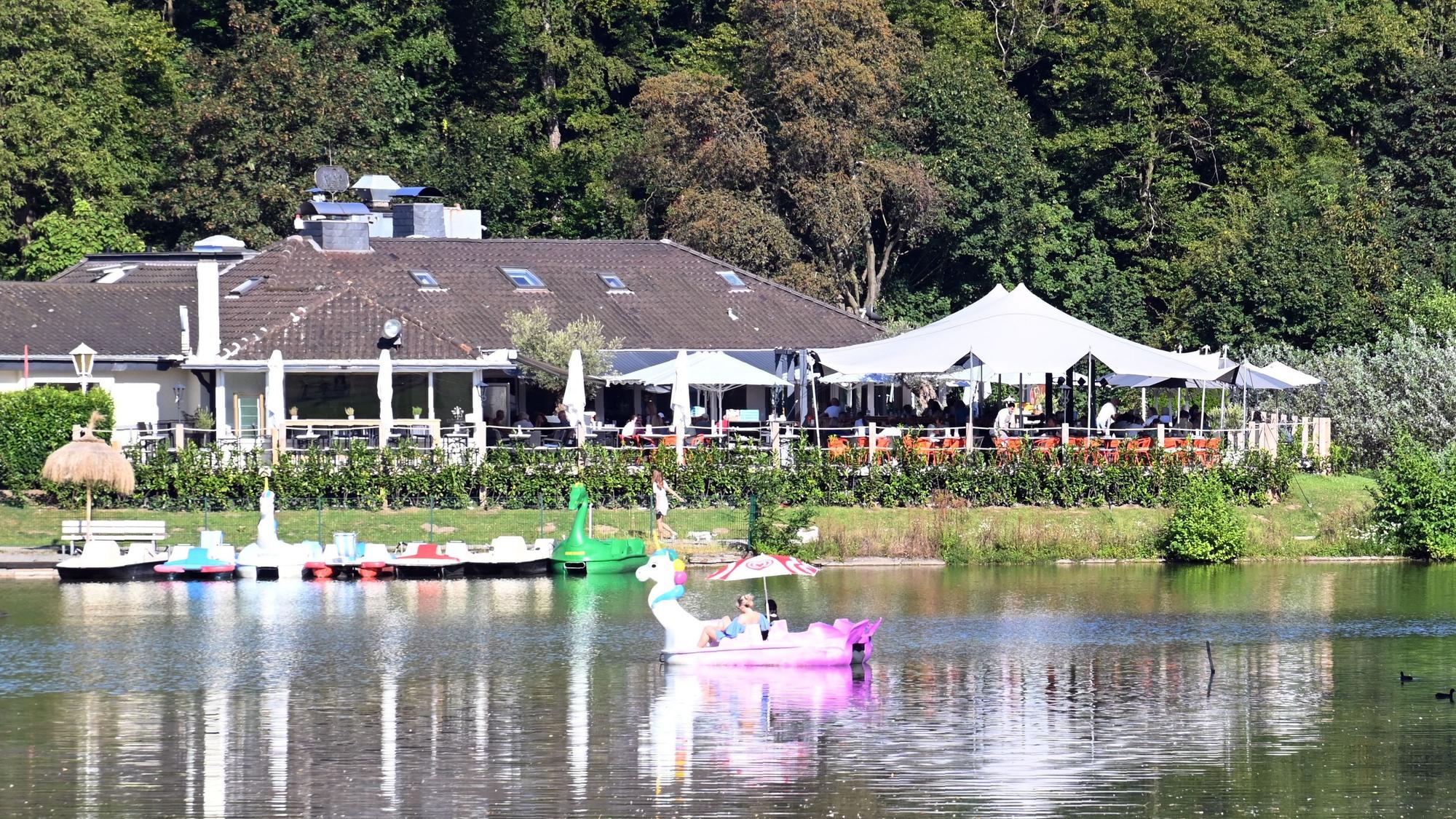 Das Restaurant Haus am See am Decksteiner Weiher. (Archivbild)