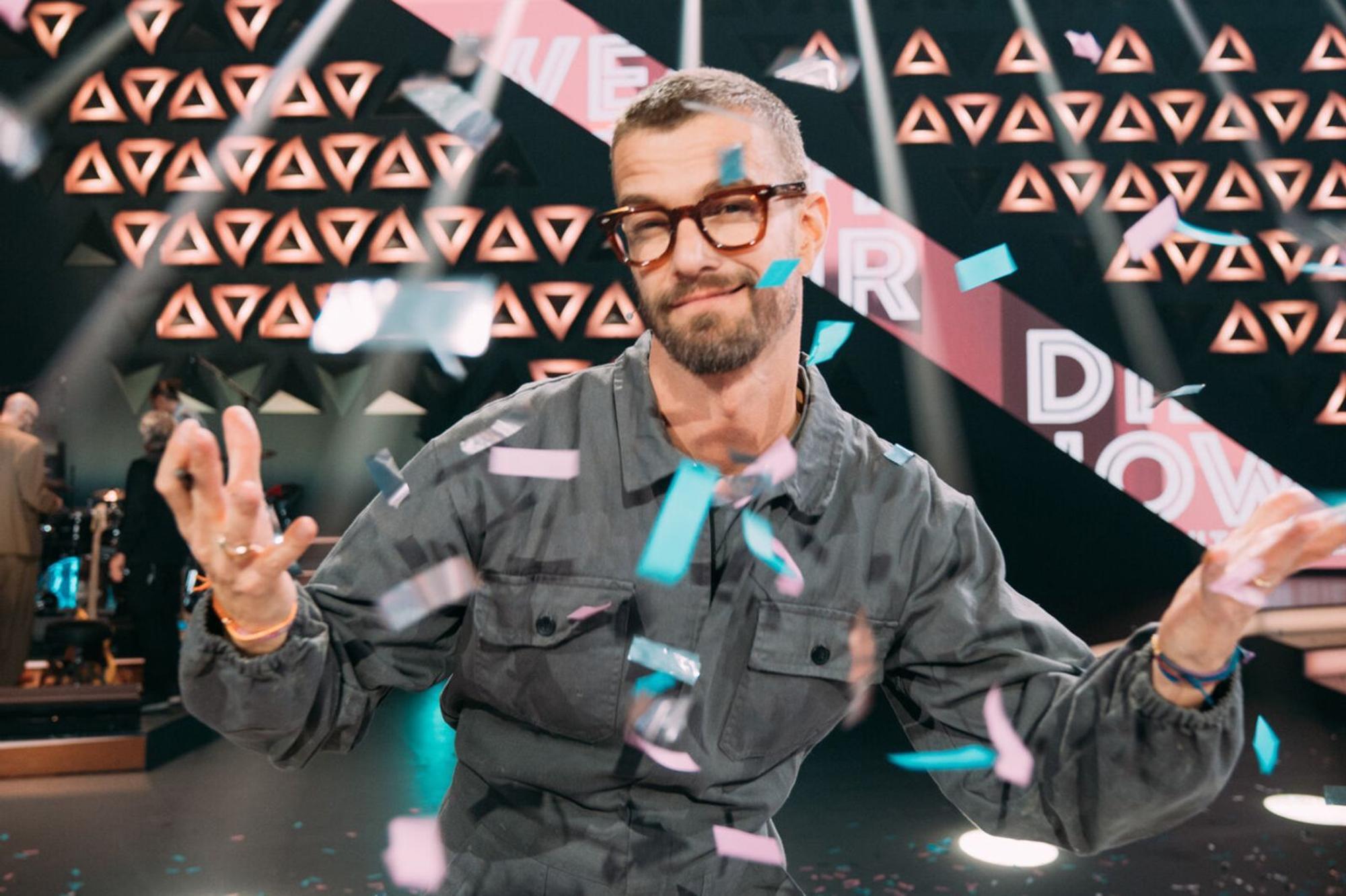 Ab Herbst 2026 wird die zwölfte Staffel von Joko Winterscheidts „Wer stiehlt mir die Show?“ auf Joyn und ProSieben zu sehen sein. (Bild: Joyn/Florida TV/Julian Mathieu)